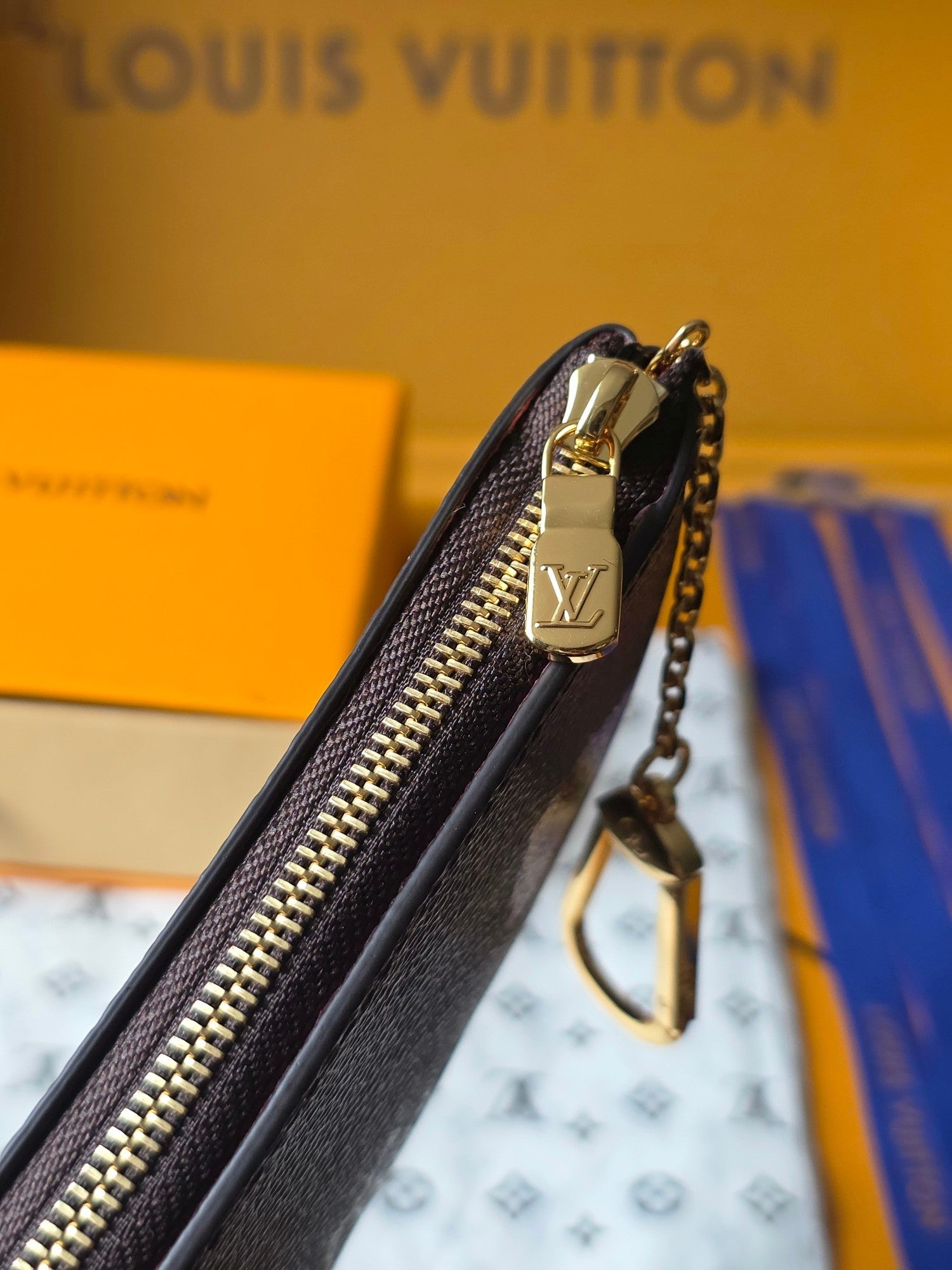 LV Vivienne Winter Holiday small card/key holder Brown Canvas 274927