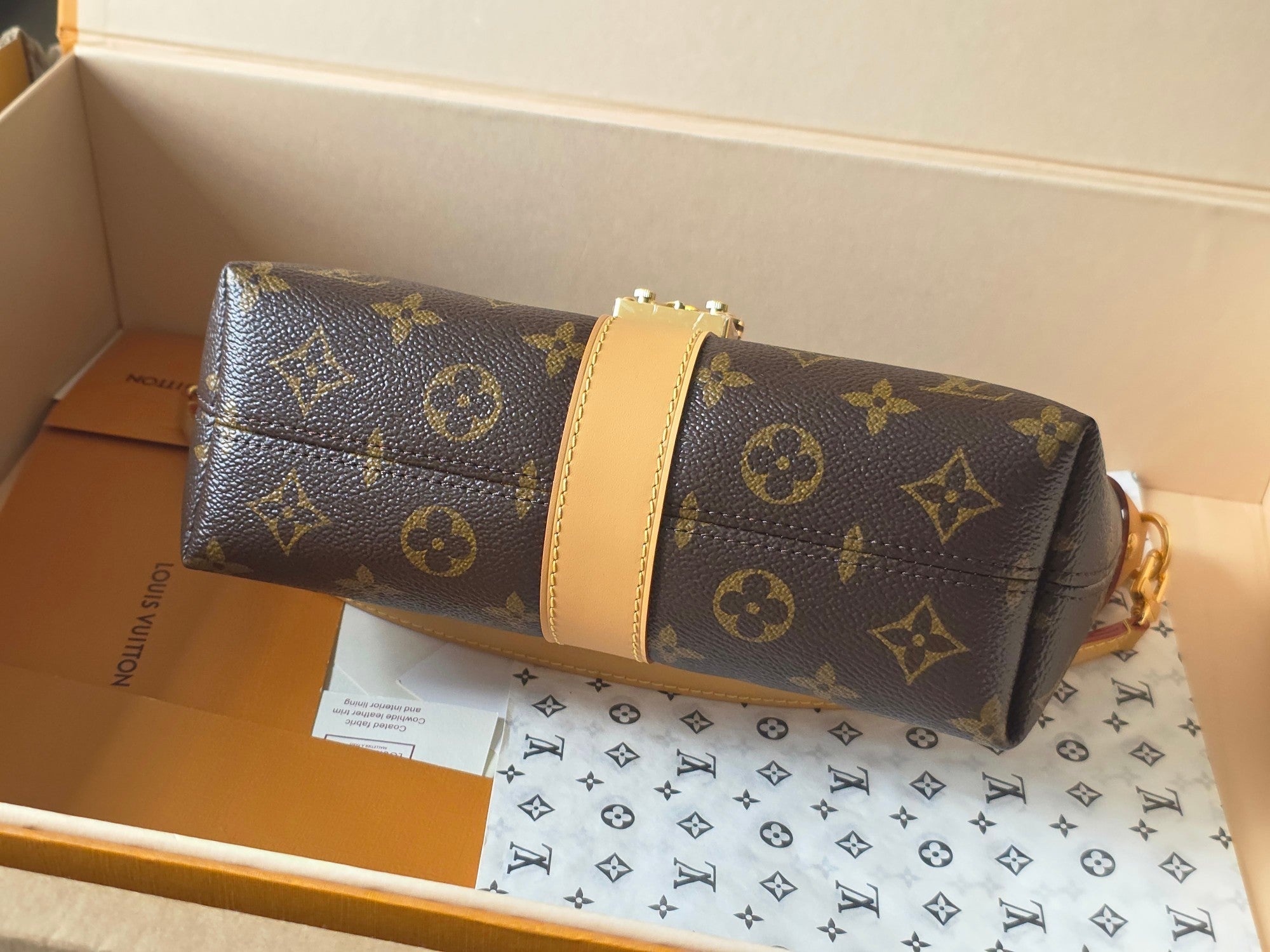 LV Pochette Mia Shoulder Bag Brown Monogram Canvas 275060