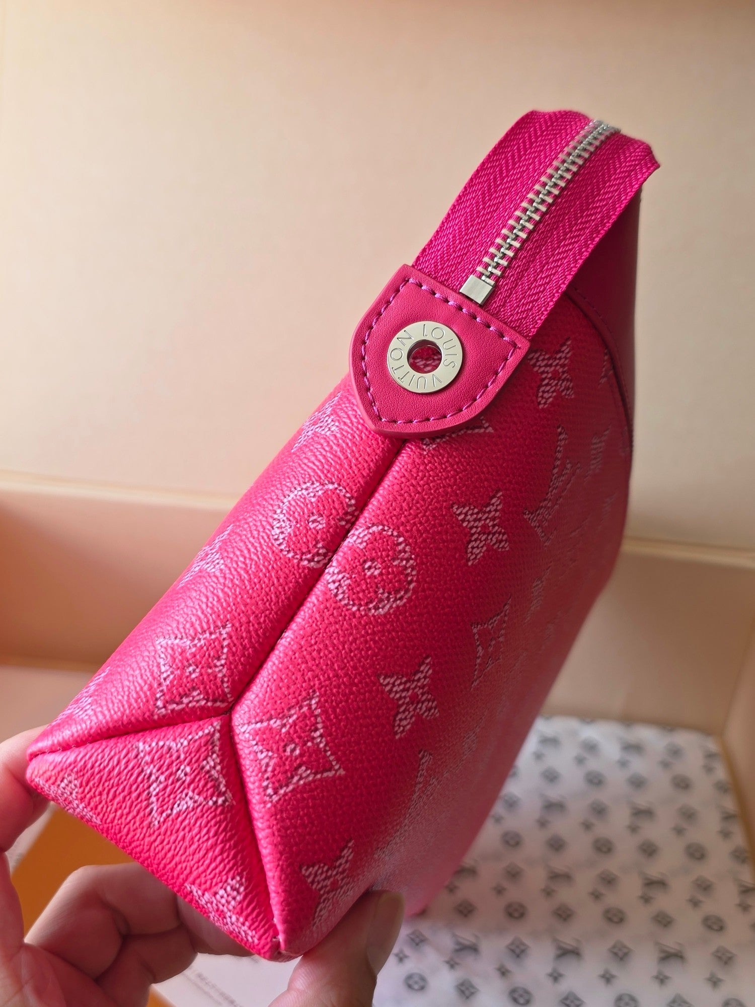 LV Pochette Voyaye Souple Clutch Bag Rose Red Monogram Eclipse Canvas 275169