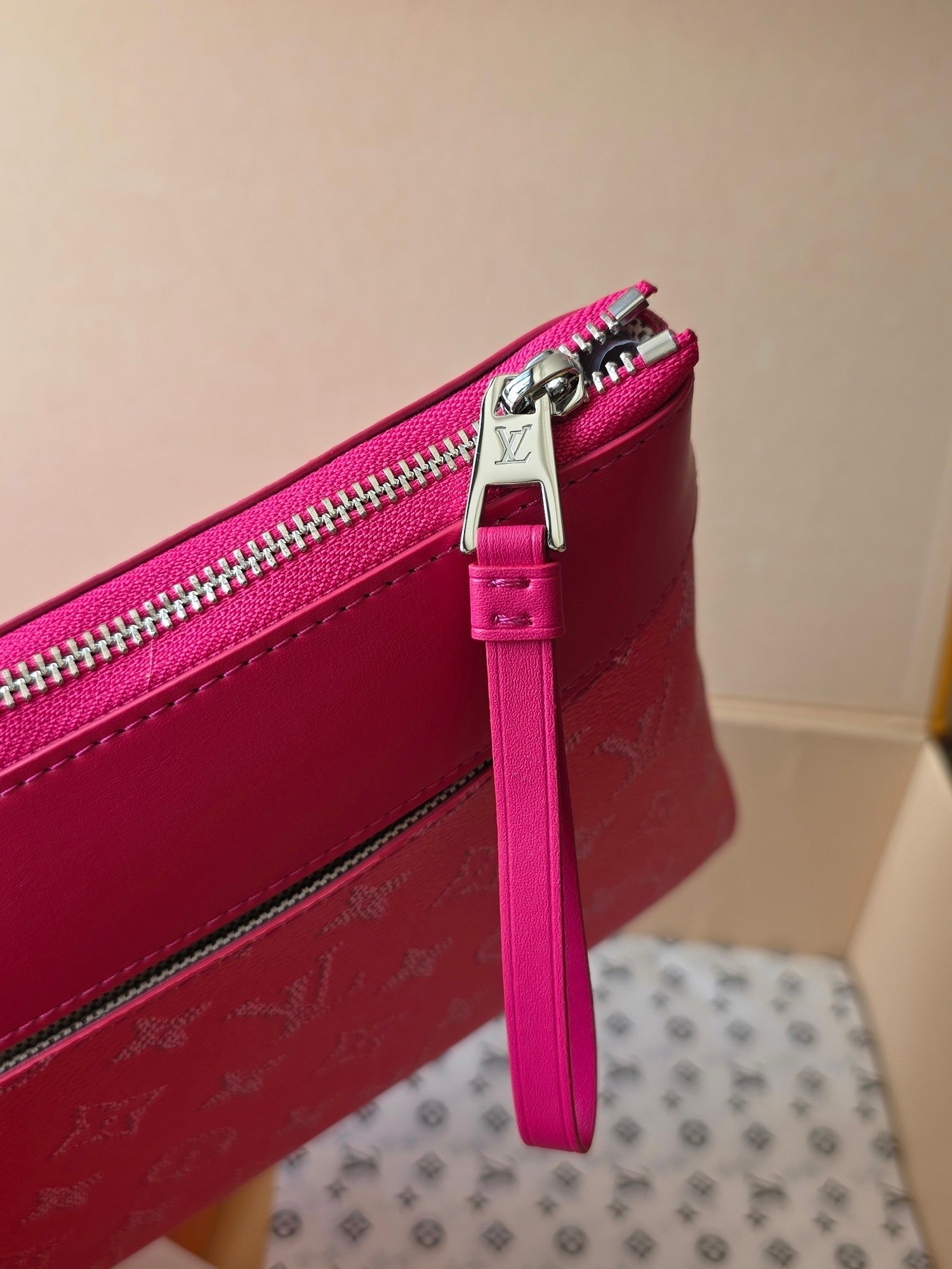 LV Pochette Voyaye Souple Clutch Bag Rose Red Monogram Eclipse Canvas 275169