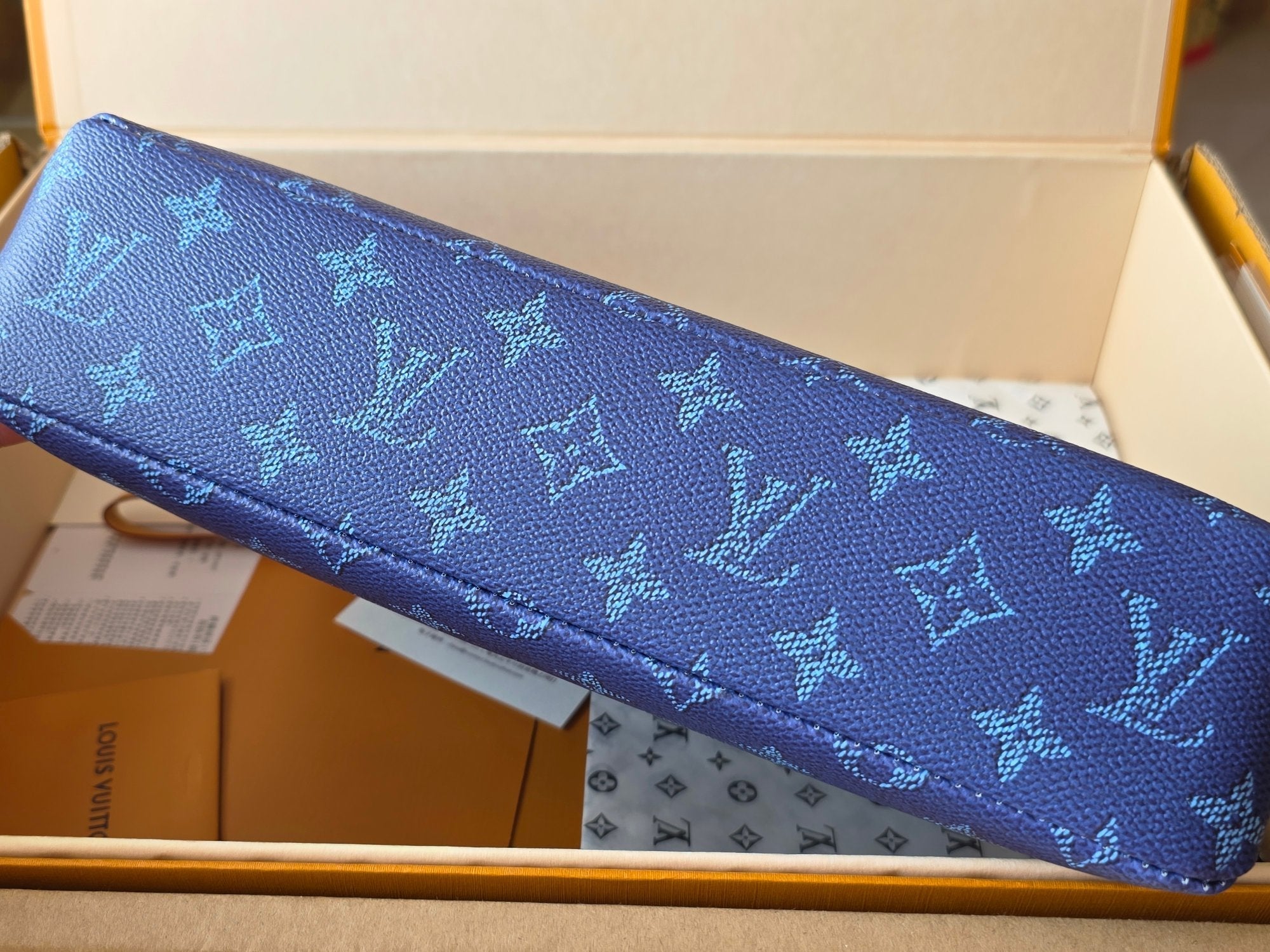 LV Pochette Voyaye Souple Clutch Bag Blue Monogram Eclipse Canvas 275170