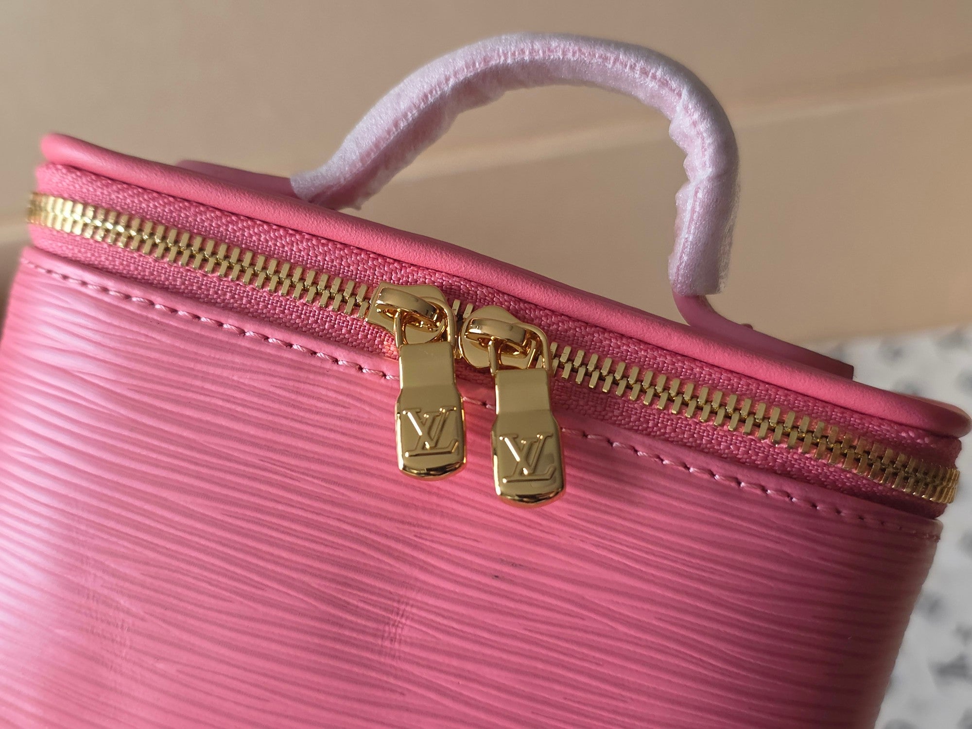 LV Nice Beauty Makeup Bag Pink Monogram 275216