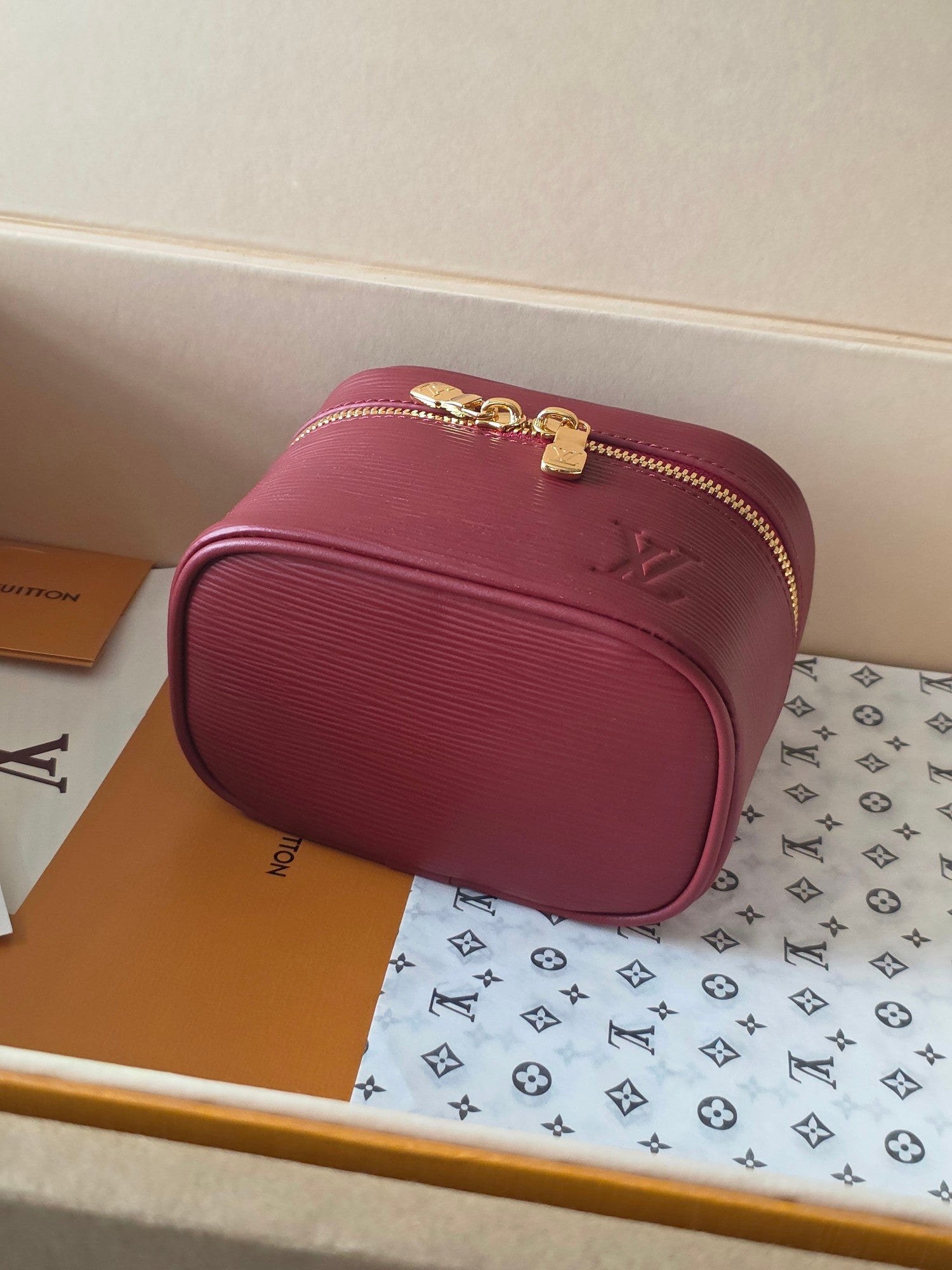LV Nice Nano Cosmetic 10.2 Bag Burgundy Epi Leather 275219