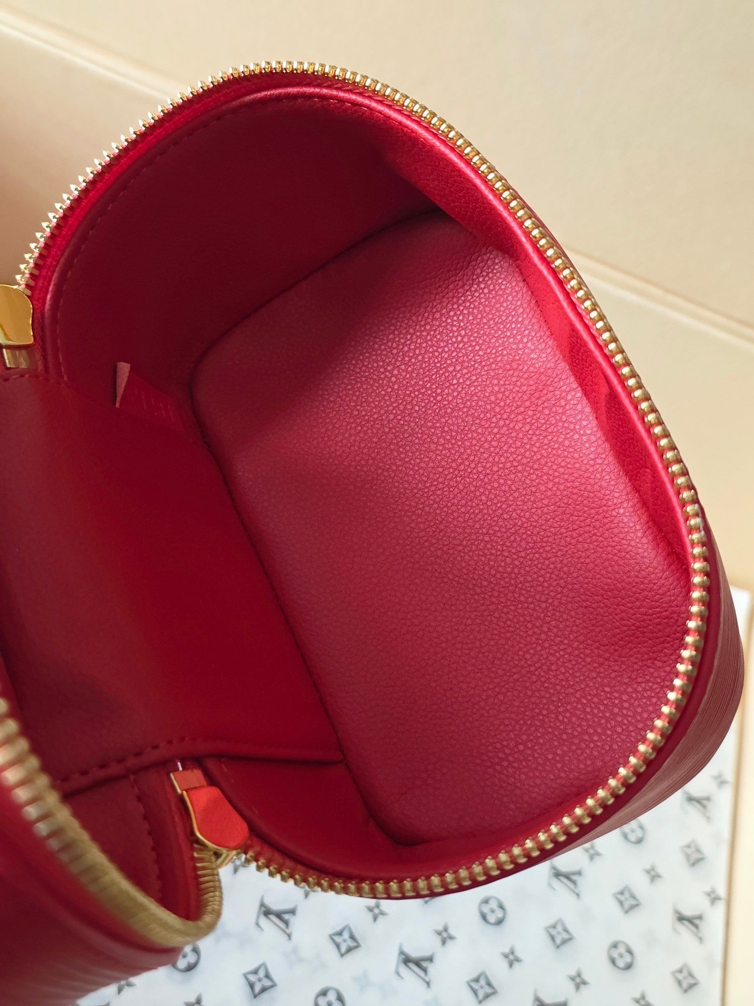 LV Nice Nano Cosmetic 10.2 Bag Rose Red Epi Leather 275221