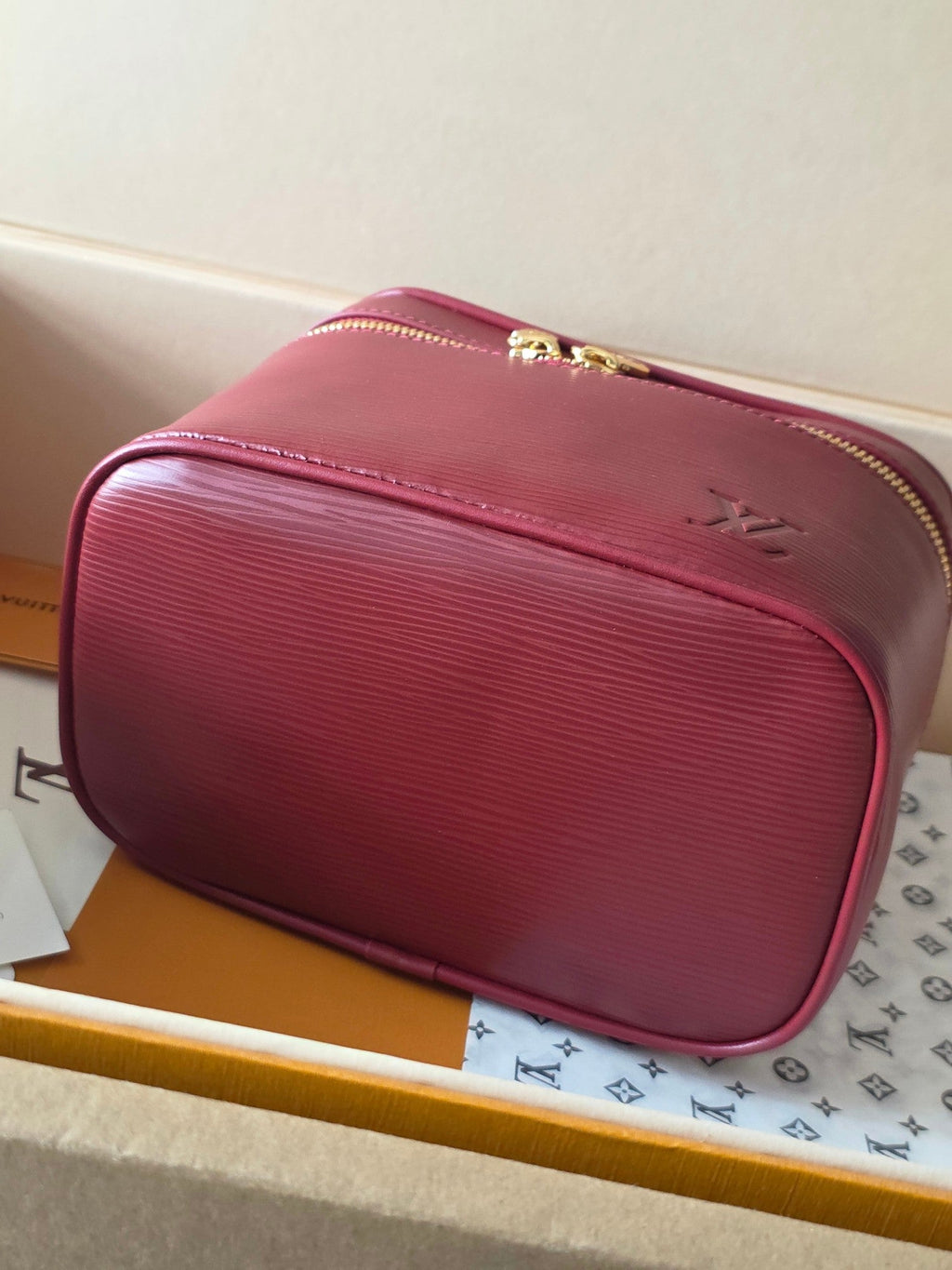 LV Nice Nano Cosmetic 20 Bag Burgundy Epi Leather 275224