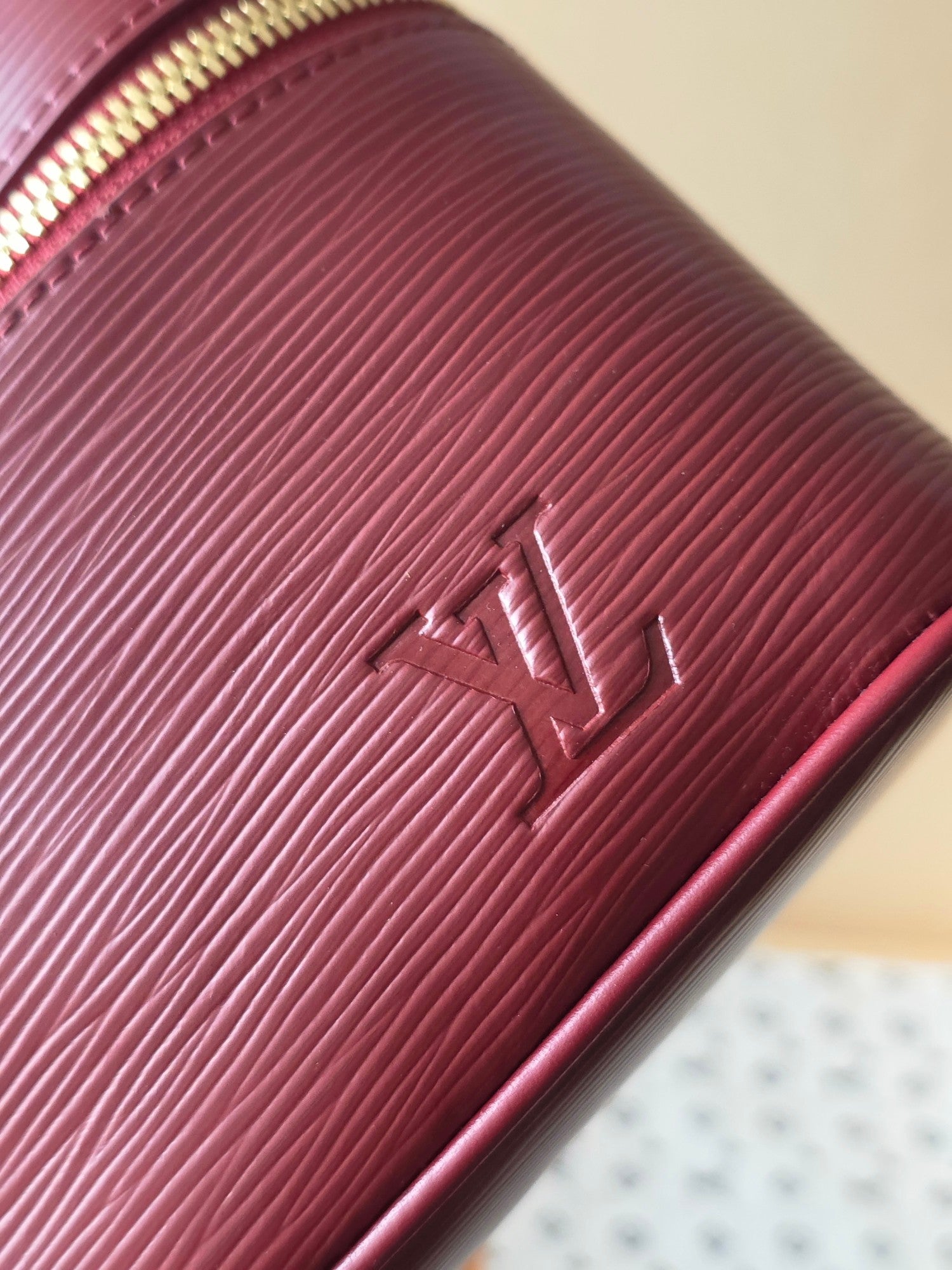 LV Nice Nano Cosmetic 20 Bag Burgundy Epi Leather 275224
