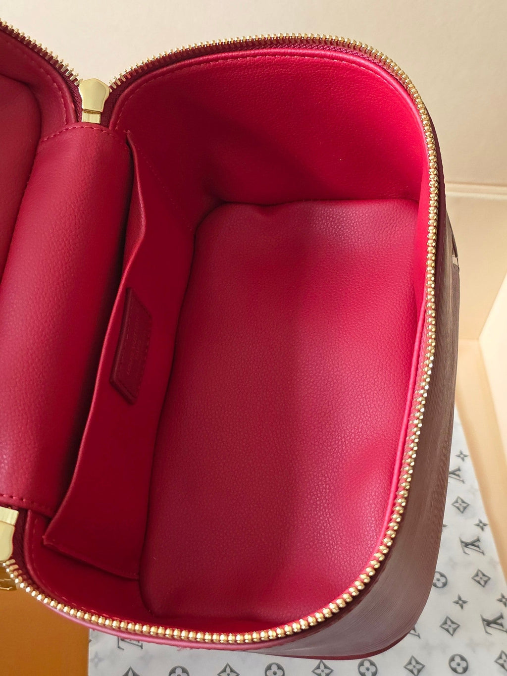 LV Nice Nano Cosmetic 20 Bag Burgundy Epi Leather 275224