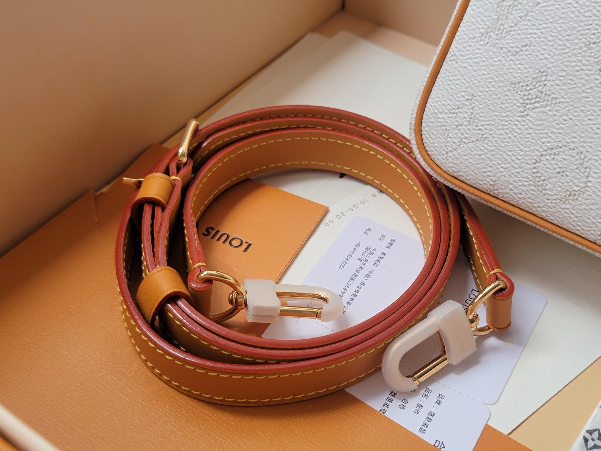 LV Trocadero Mini Handbag White in Monogram Canvas 275385