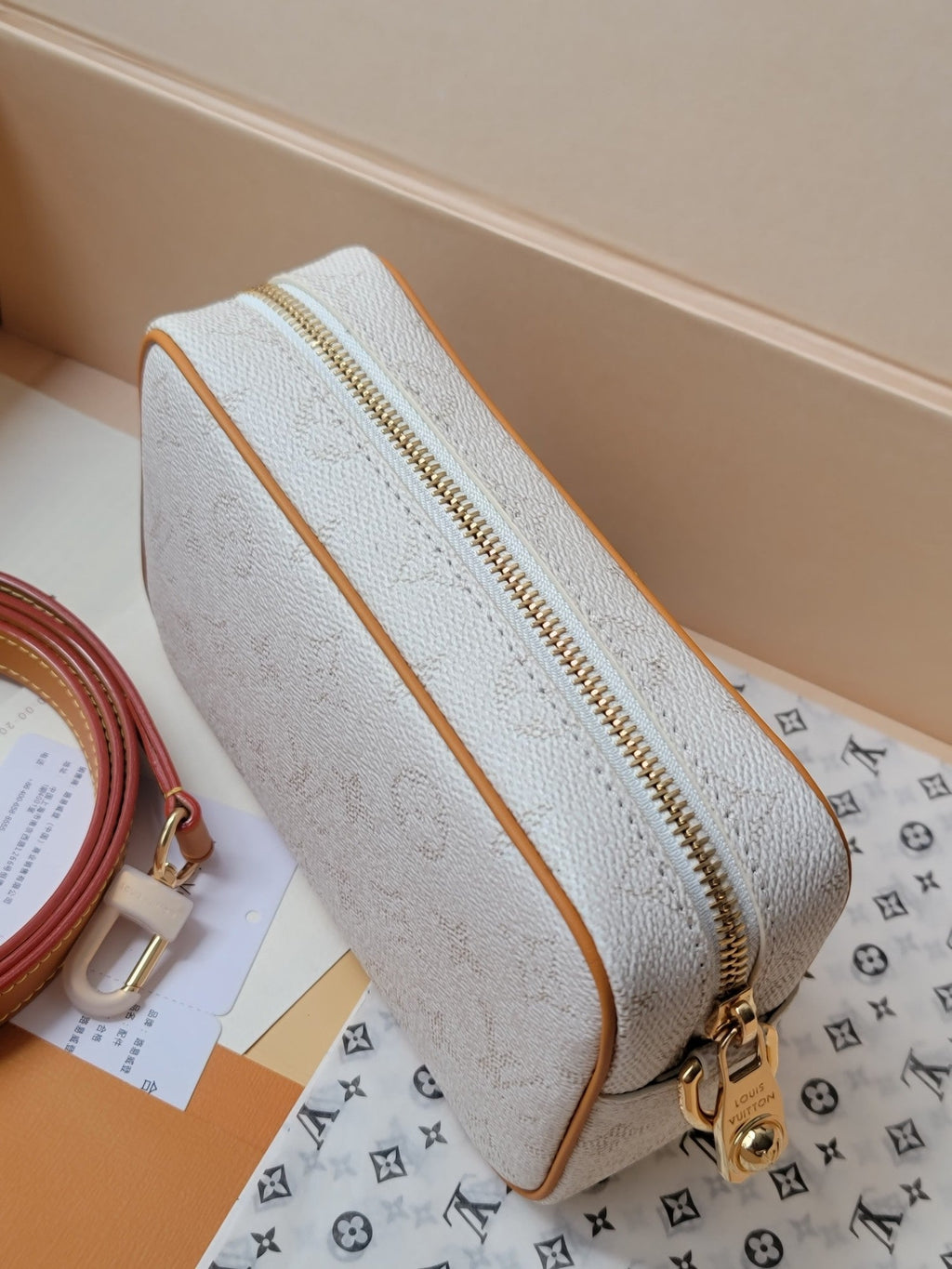 LV Trocadero Mini Handbag White in Monogram Canvas 275385