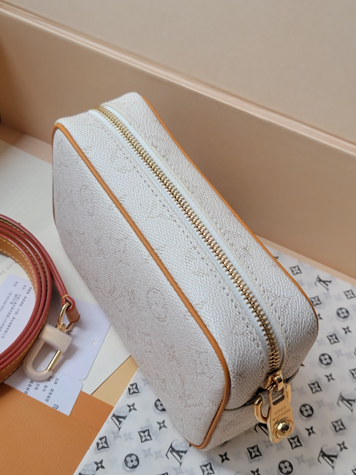 LV Trocadero Mini Handbag White in Monogram Canvas 275385