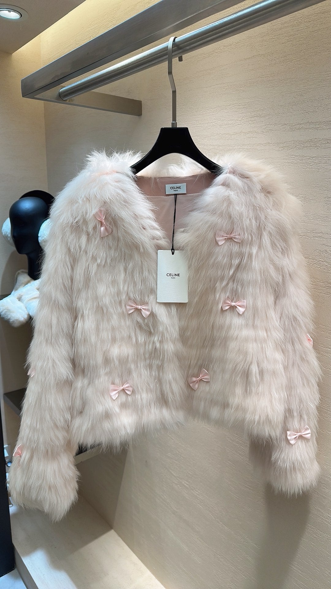 CELINE's 2025 New Fox Fur Baby Pink Coat 333411