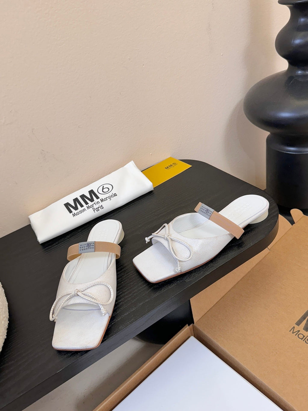 Maison 2025 Split-Toe Chunky Mary Jane White Flat in Cowhide 580452