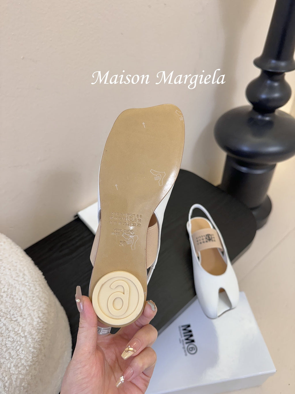 Maison Margiela Split-Toe Peep-Toe Slingback White Flat Sheepskin 580444