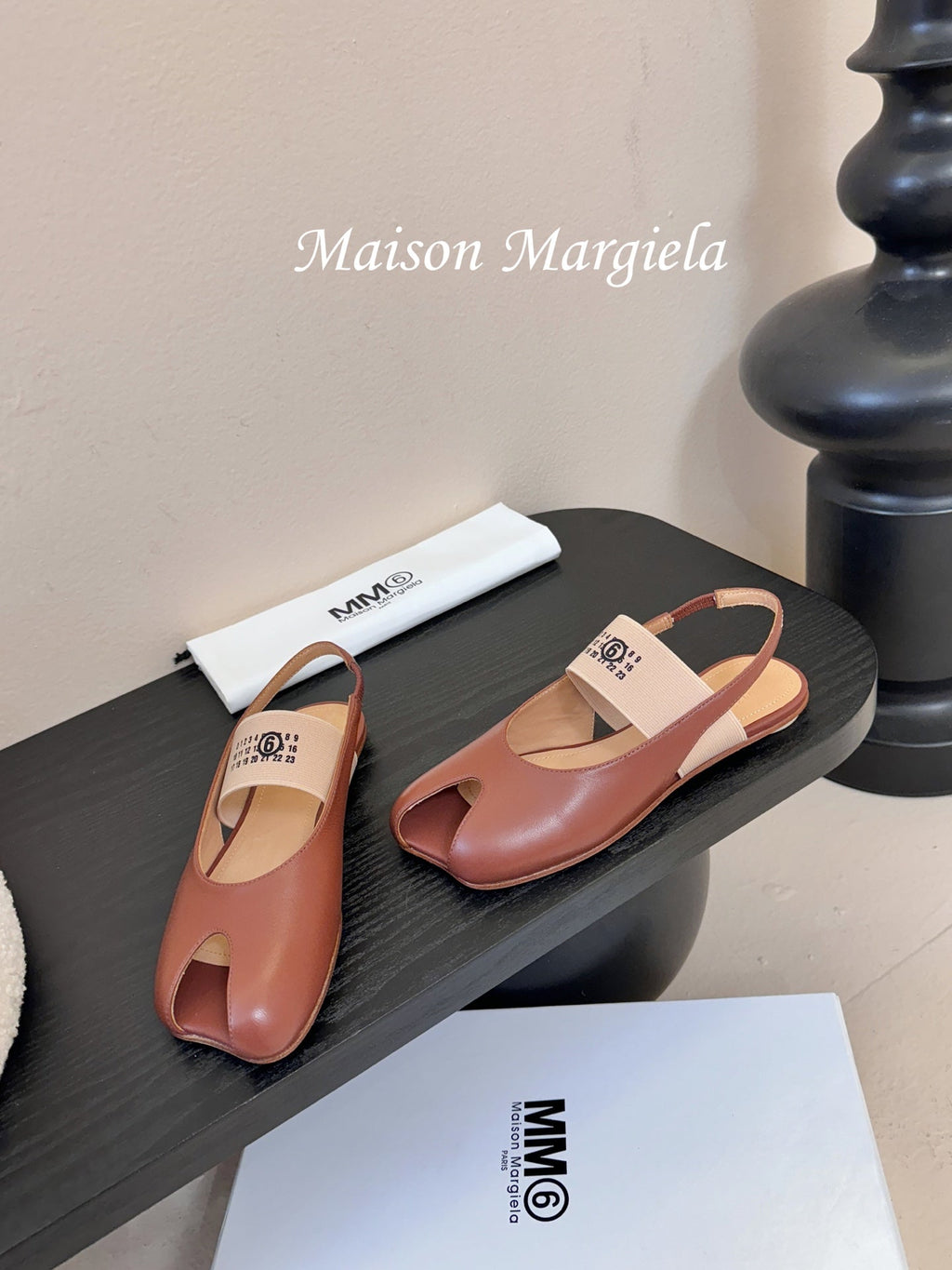Maison Margiela Split-Toe Peep-Toe Slingback Brown Flat Sheepskin 580443
