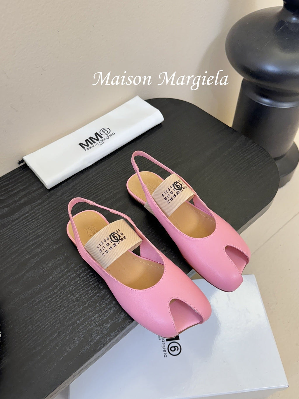 Maison Margiela Split-Toe Peep-Toe Slingback Pink Flat Sheepskin 580442