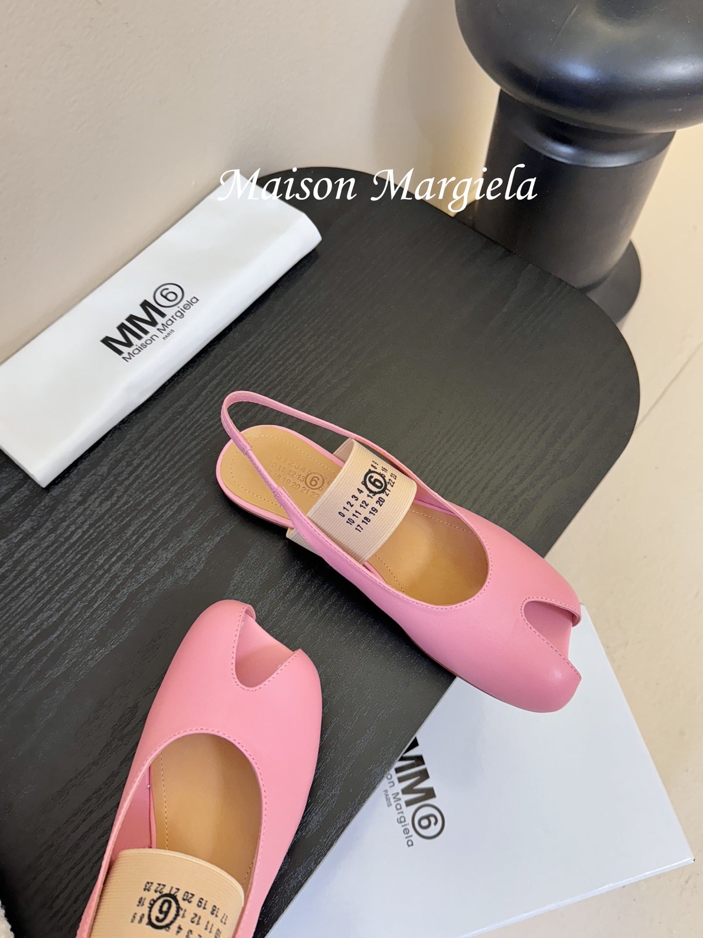 Maison Margiela Split-Toe Peep-Toe Slingback Pink Flat Sheepskin 580442