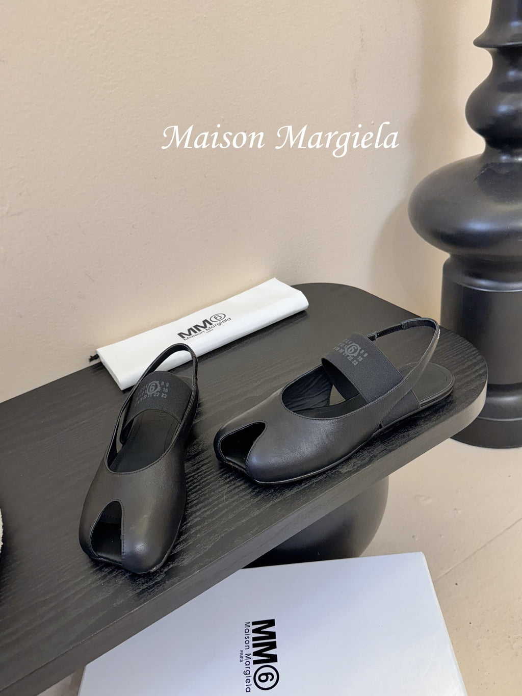 Maison Margiela Split-Toe Peep-Toe Slingback Black Flat Sheepskin 580441