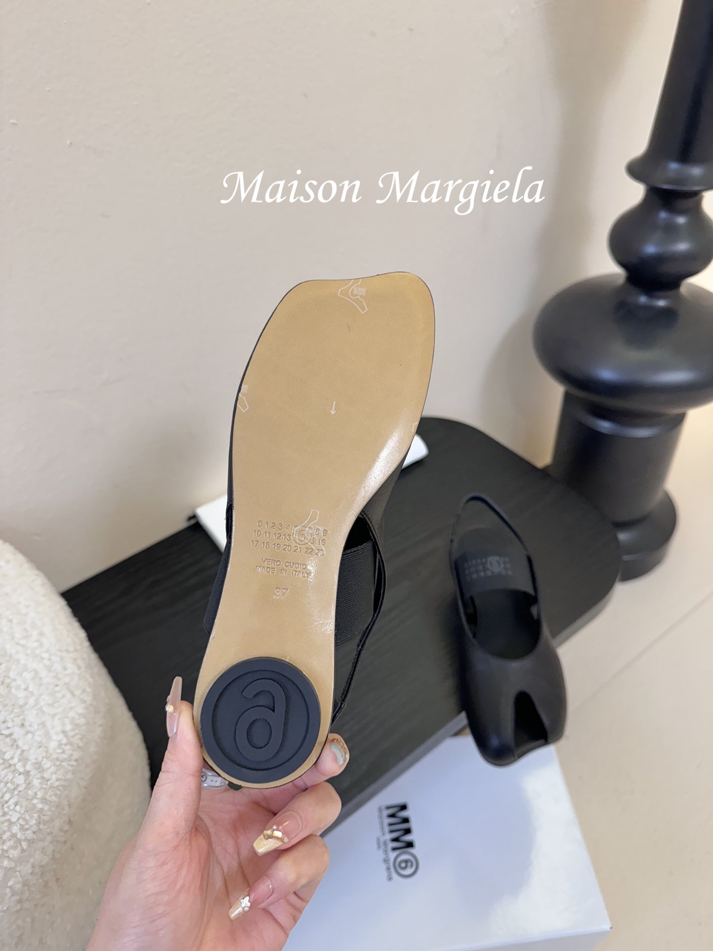 Maison Margiela Split-Toe Peep-Toe Slingback Black Flat Sheepskin 580441