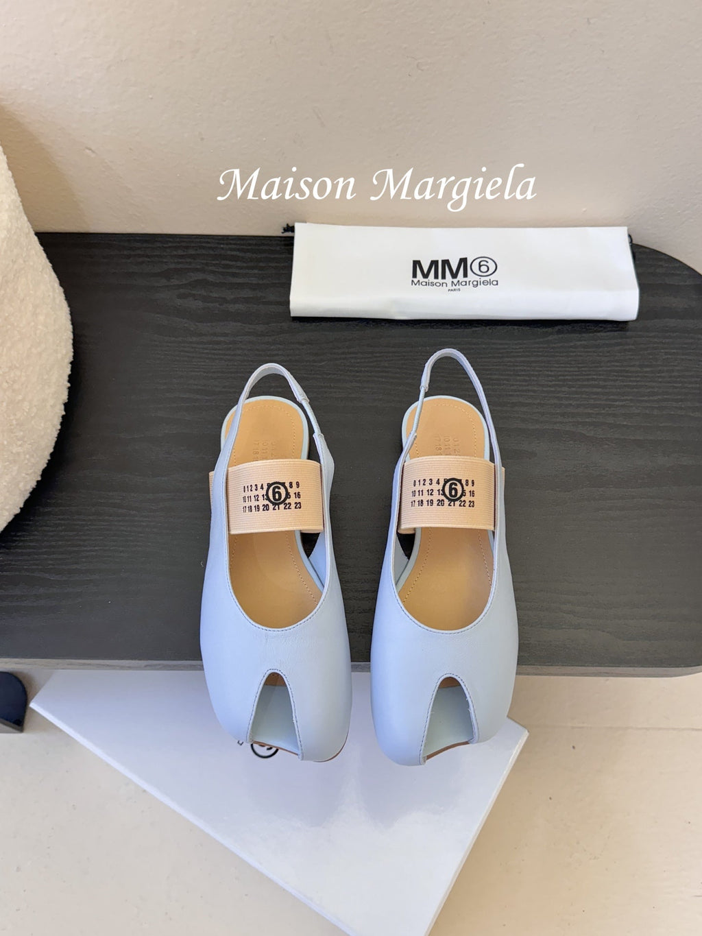 Maison Margiela Split-Toe Peep-Toe Slingback Blue Flat Sheepskin 580440