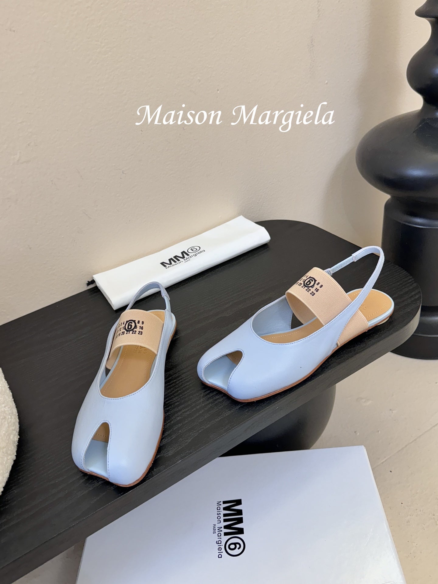 Maison Margiela Split-Toe Peep-Toe Slingback Blue Flat Sheepskin 580440