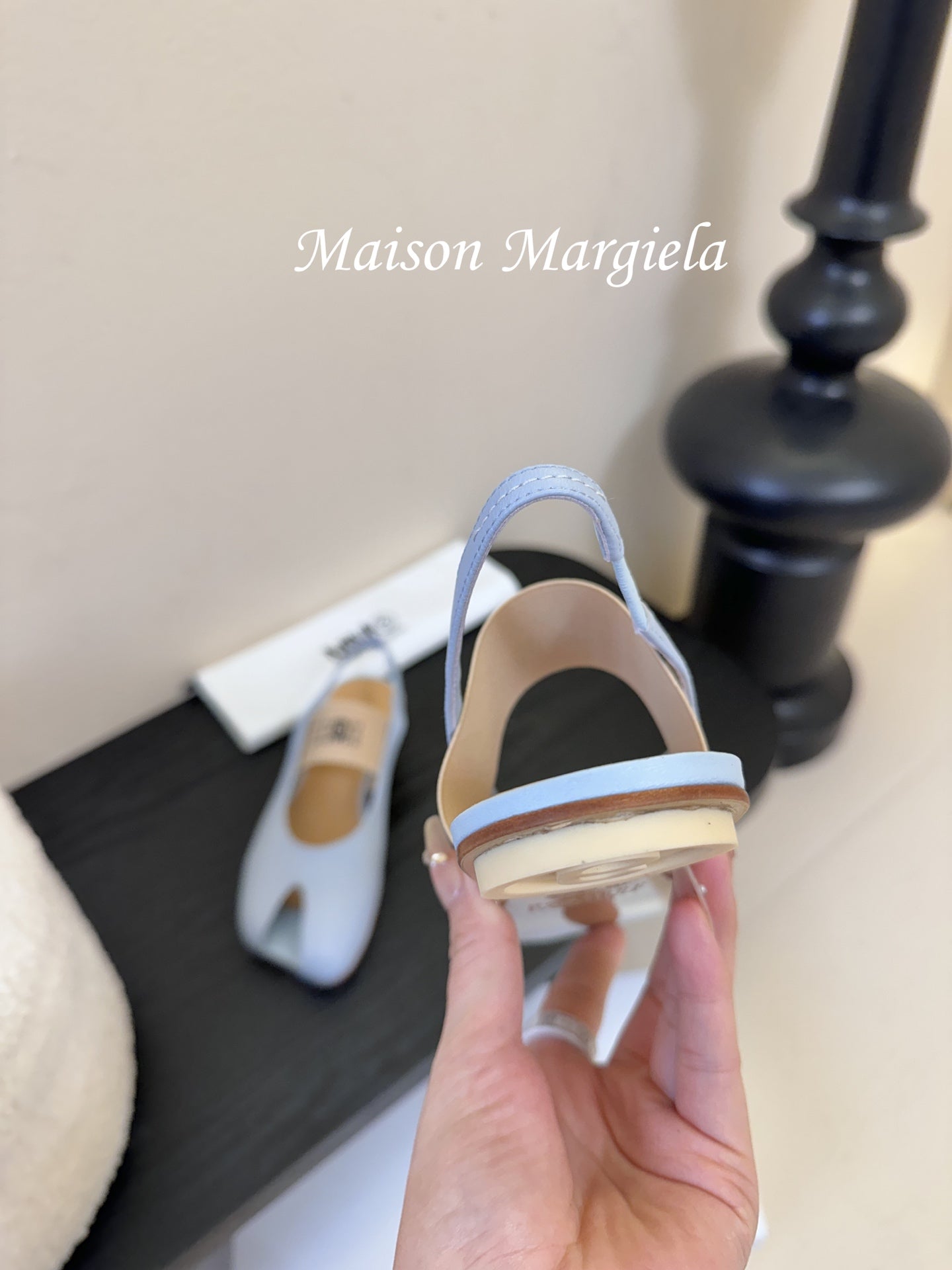 Maison Margiela Split-Toe Peep-Toe Slingback Blue Flat Sheepskin 580440