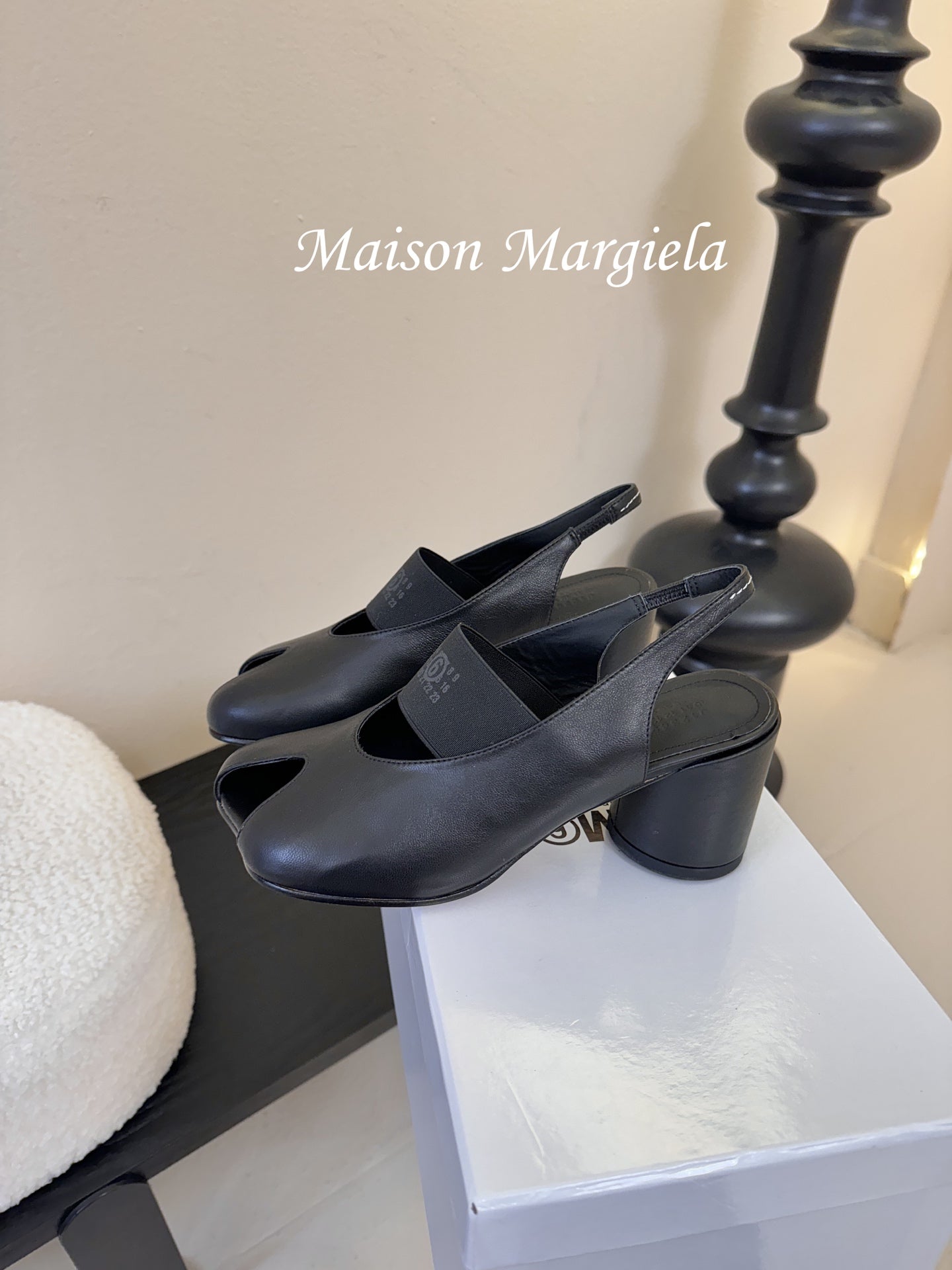 Maison Margiela Split-Toe Peep-Toe Chunky Heel Slingback Black in Sheepskin 580439