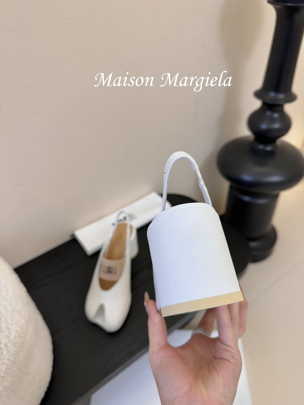 Maison Margiela Split-Toe Peep-Toe Chunky Heel Slingback White in Sheepskin 580438