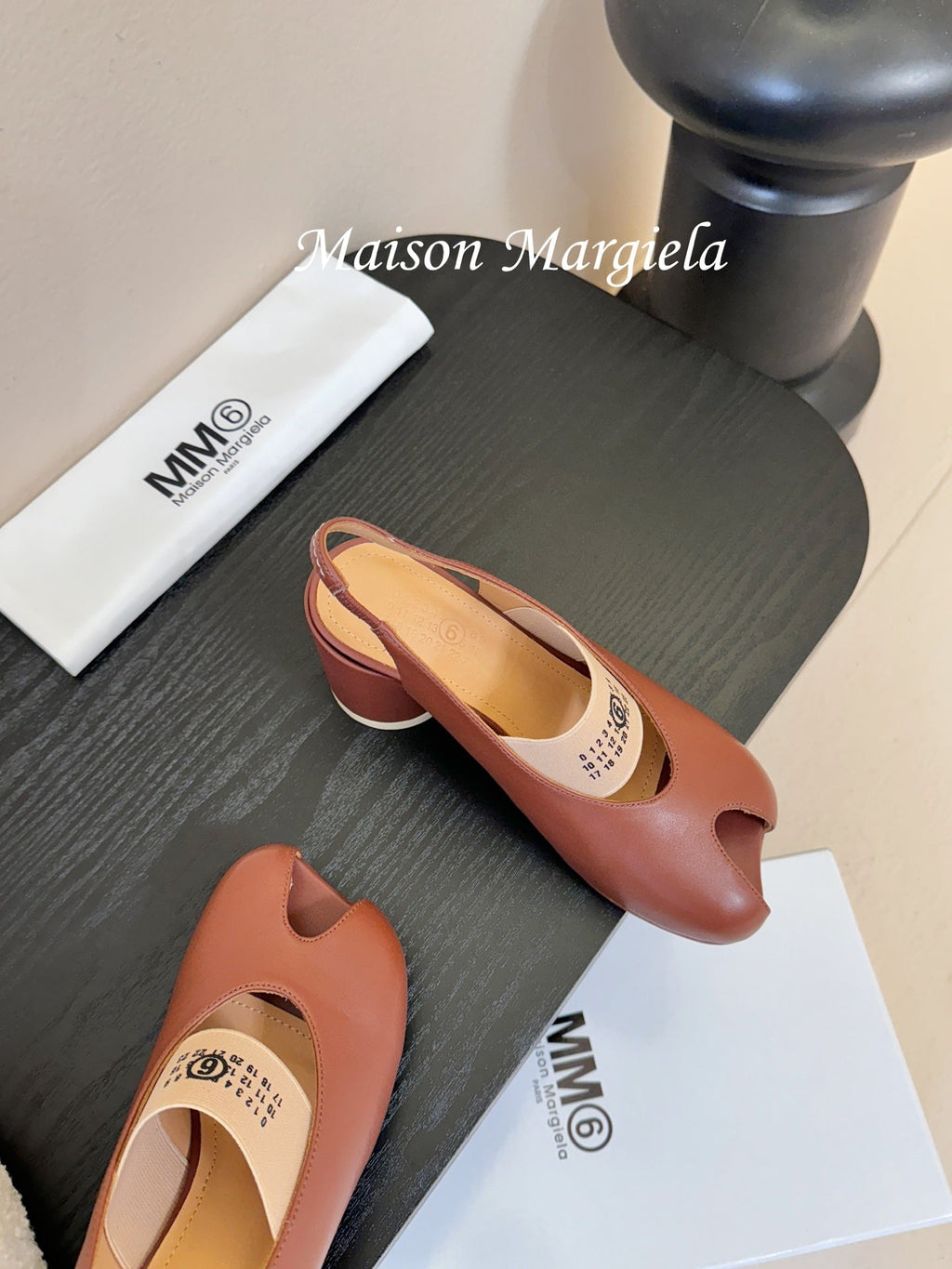 Maison Margiela Split-Toe Peep-Toe Chunky Heel Slingback Brown in Sheepskin 580437