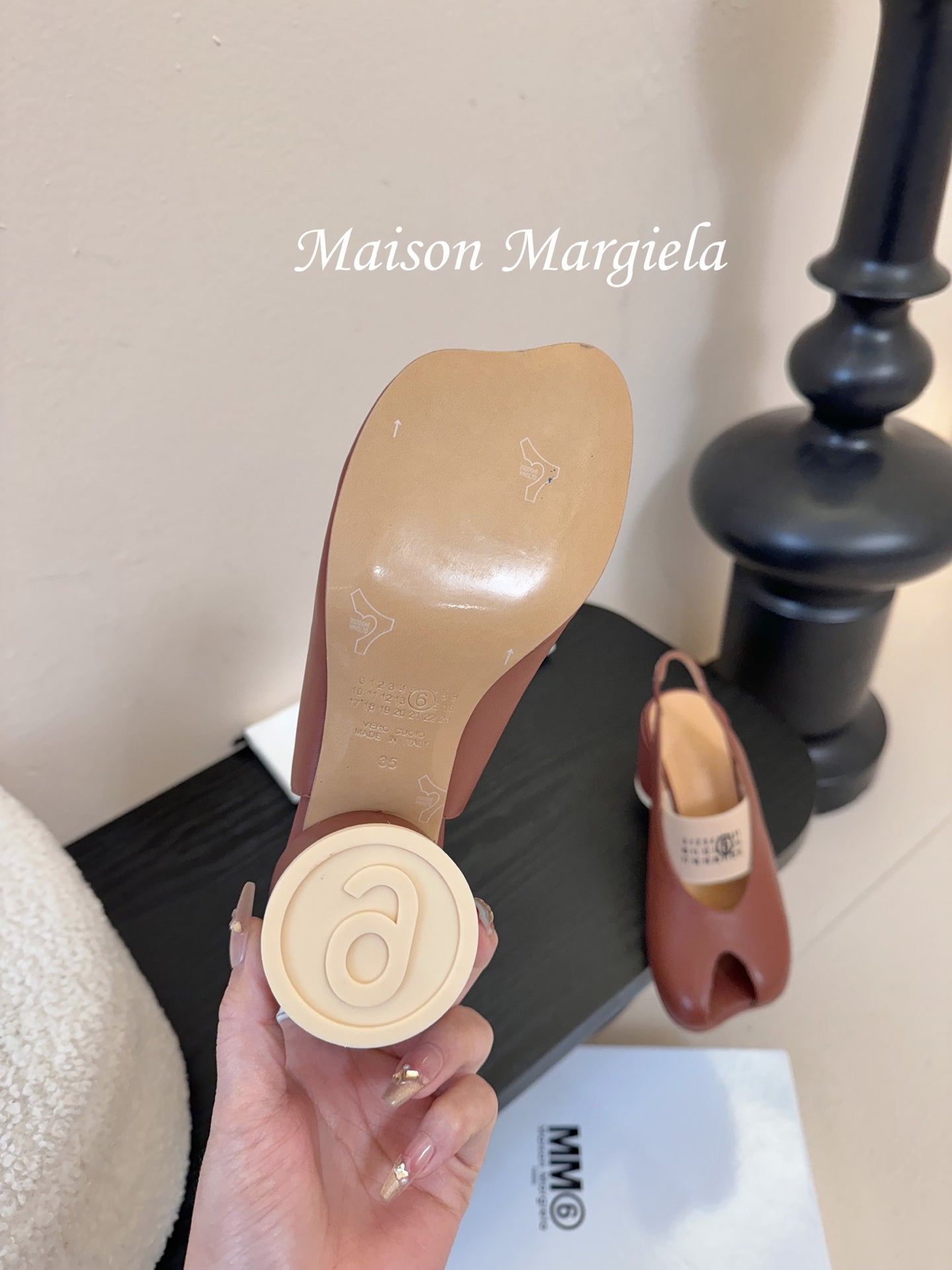 Maison Margiela Split-Toe Peep-Toe Chunky Heel Slingback Brown in Sheepskin 580437