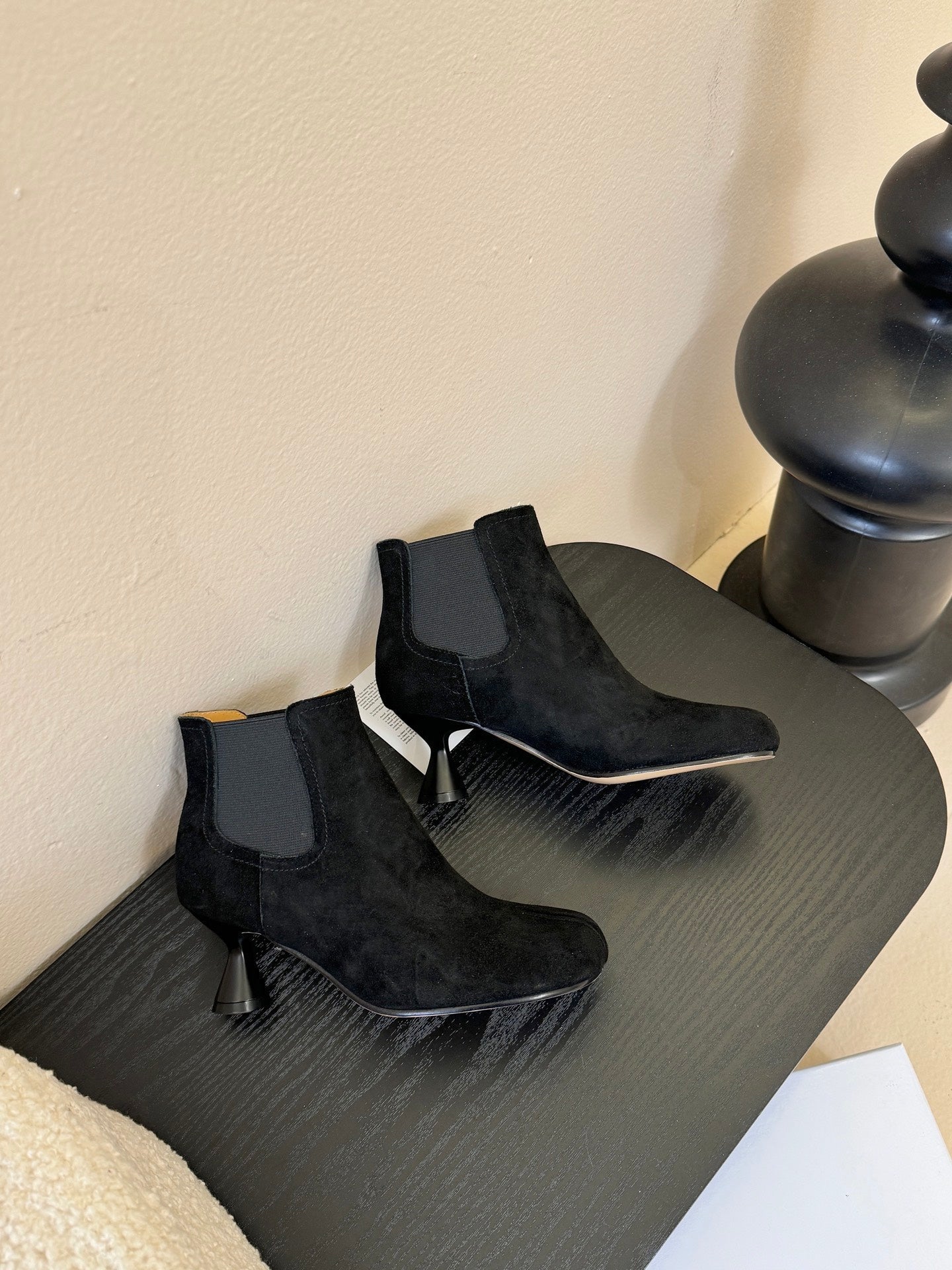 Maison Margiela Tabi Ankle Boots Short Heel Black Cowhide Suede 580427