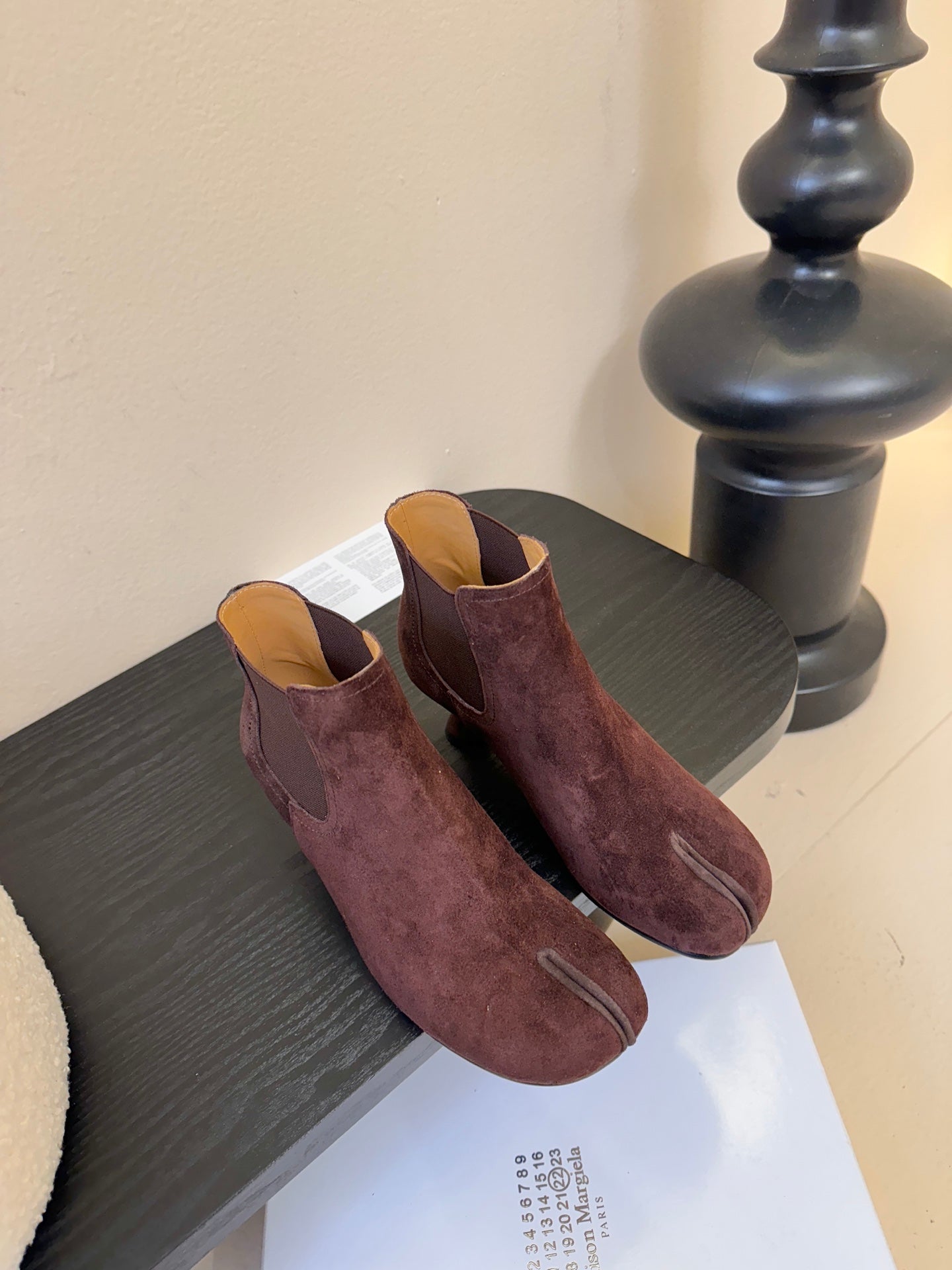 Maison Margiela Tabi Ankle Boots Short Heel Burgundy Cowhide Suede 580426