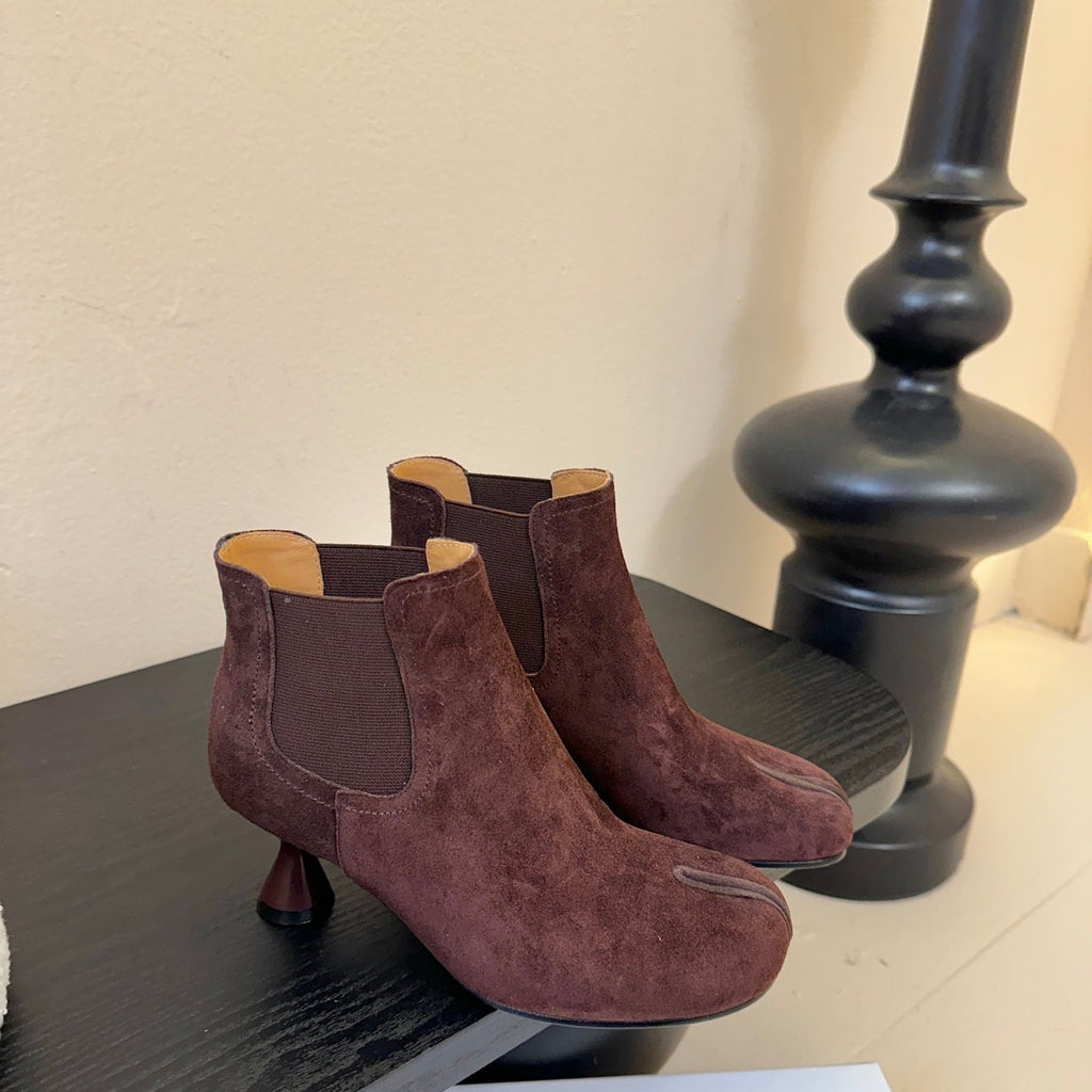 Maison Margiela Tabi Ankle Boots Short Heel Burgundy Cowhide Suede 580426