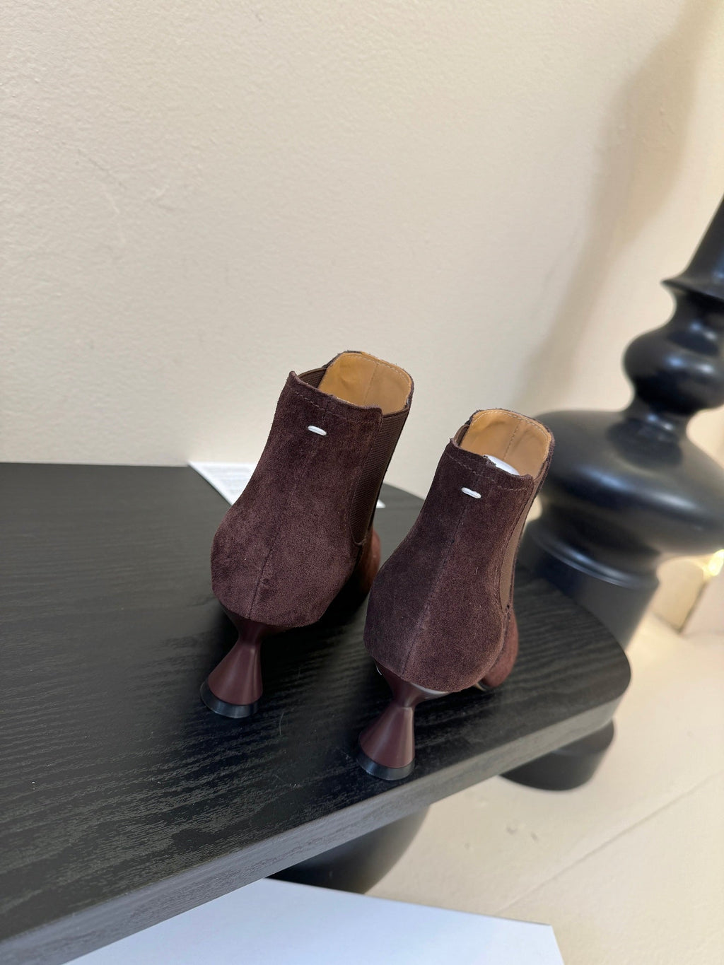 Maison Margiela Tabi Ankle Boots Short Heel Burgundy Cowhide Suede 580426