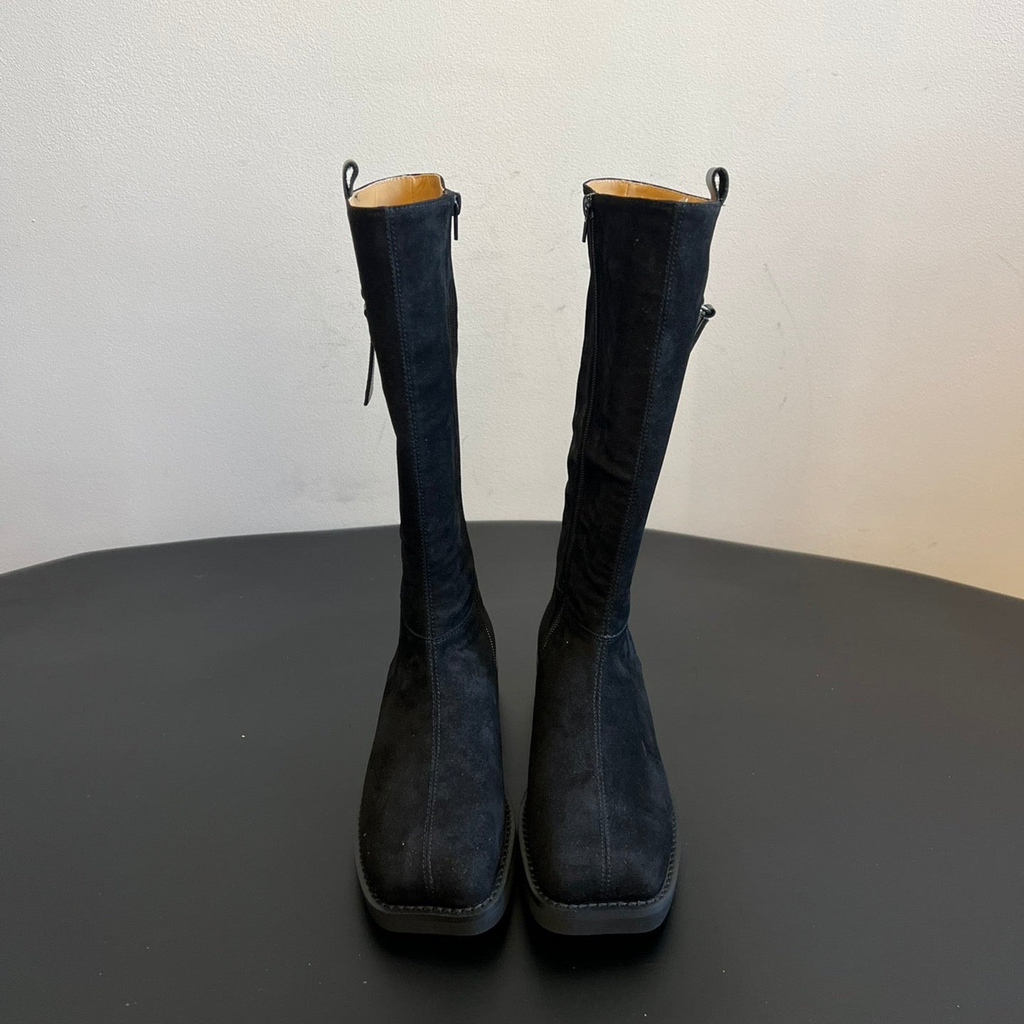 Maison Margiel 25ss Cool Square Toe Tall Riding Boots Black Suede 580413