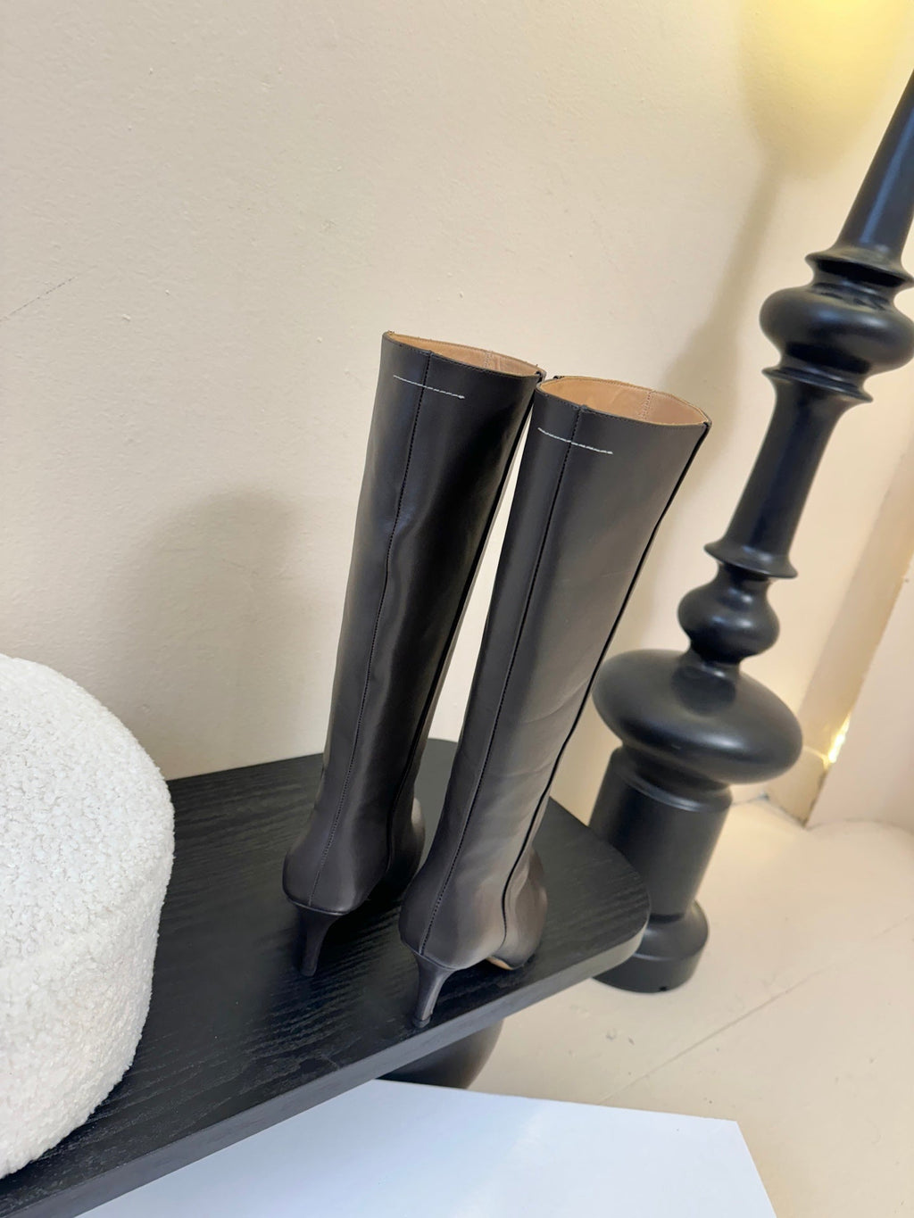 Maison Margiela Pointed Toe Riding High Boots Brown in Cowhide 580446