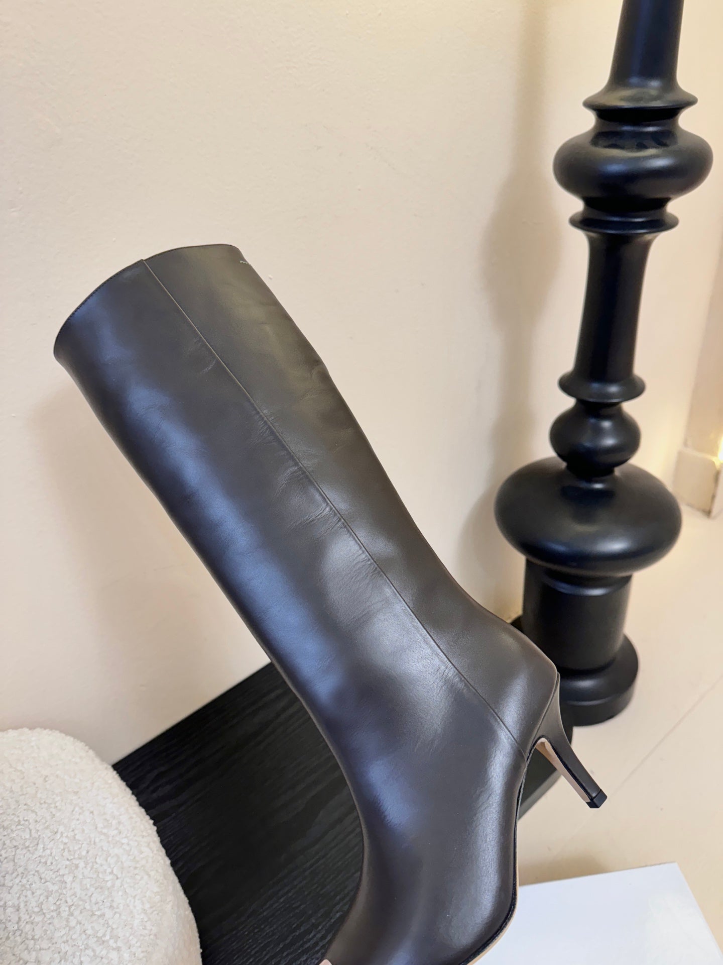 Maison Margiela Pointed Toe Riding High Boots Brown in Cowhide 580446