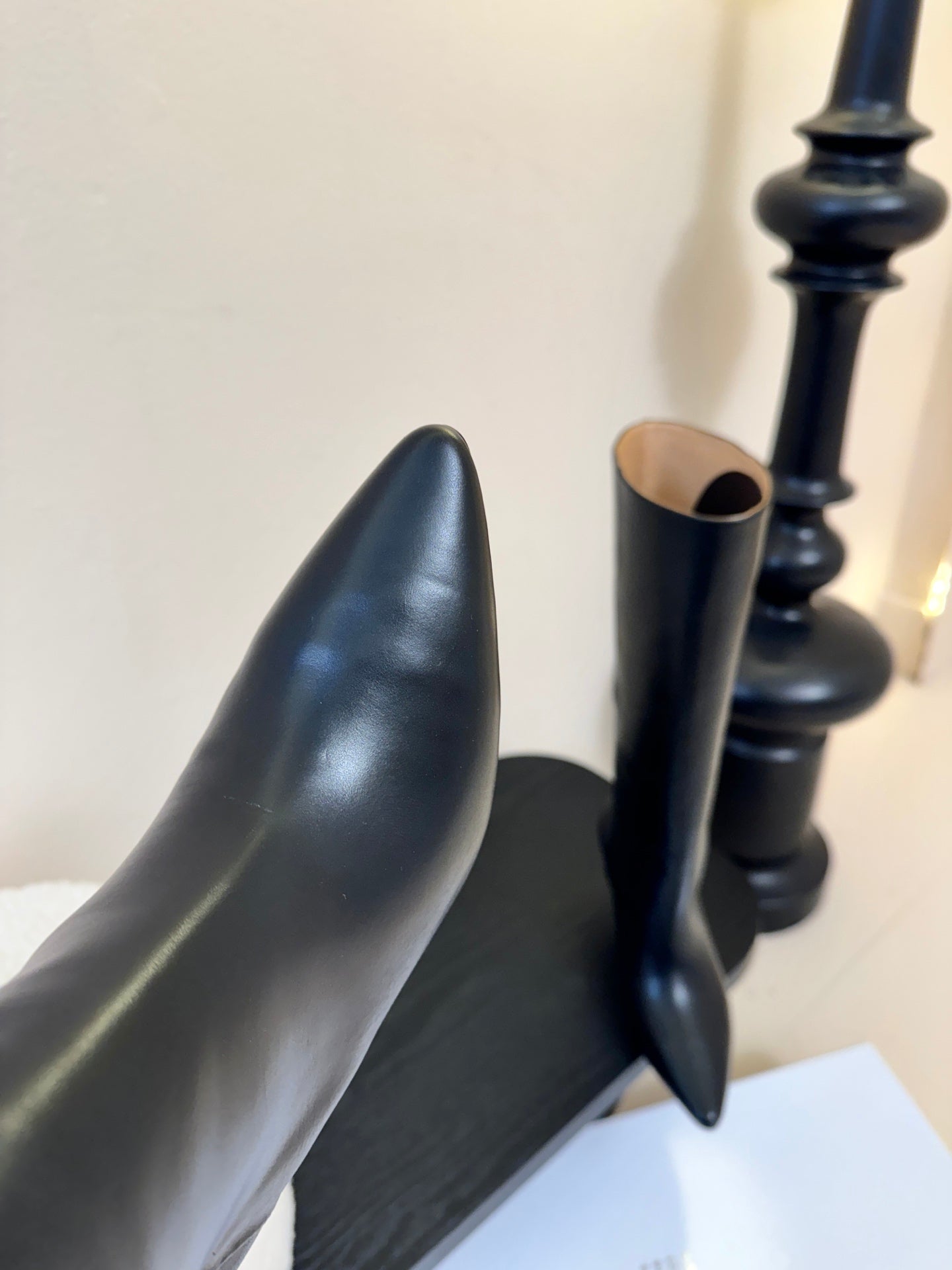 Maison Margiela Pointed Toe Riding High Boots Black in Cowhide 580445