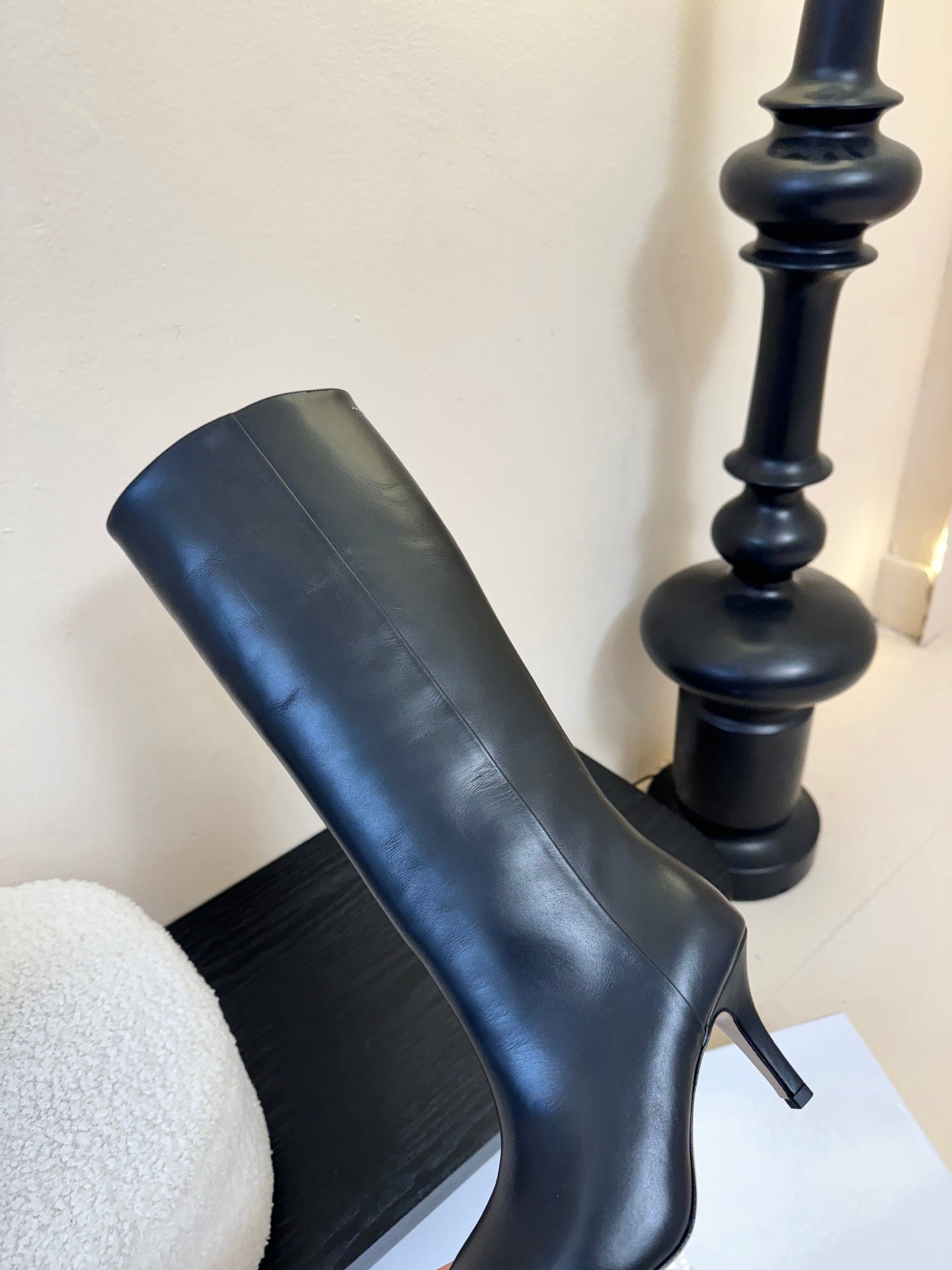 Maison Margiela Pointed Toe Riding High Boots Black in Cowhide 580445