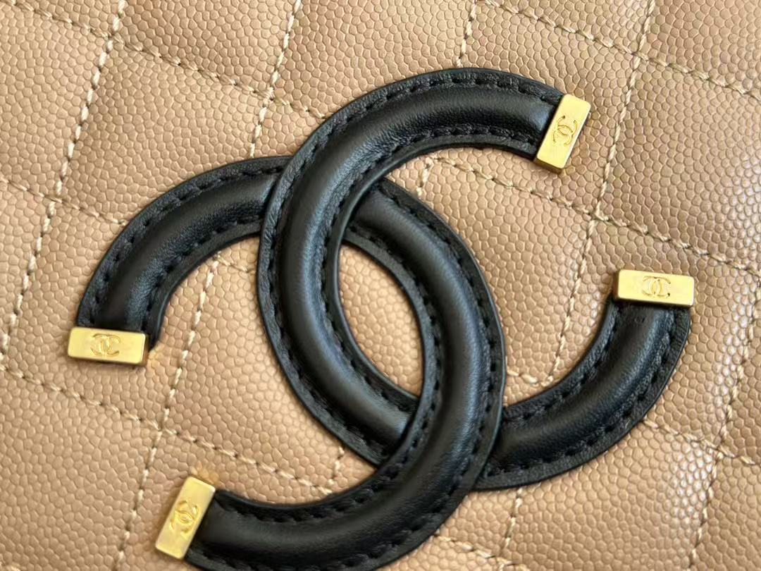 CC Filigree Vanity Case Satchel Beige Small Caviar Leather