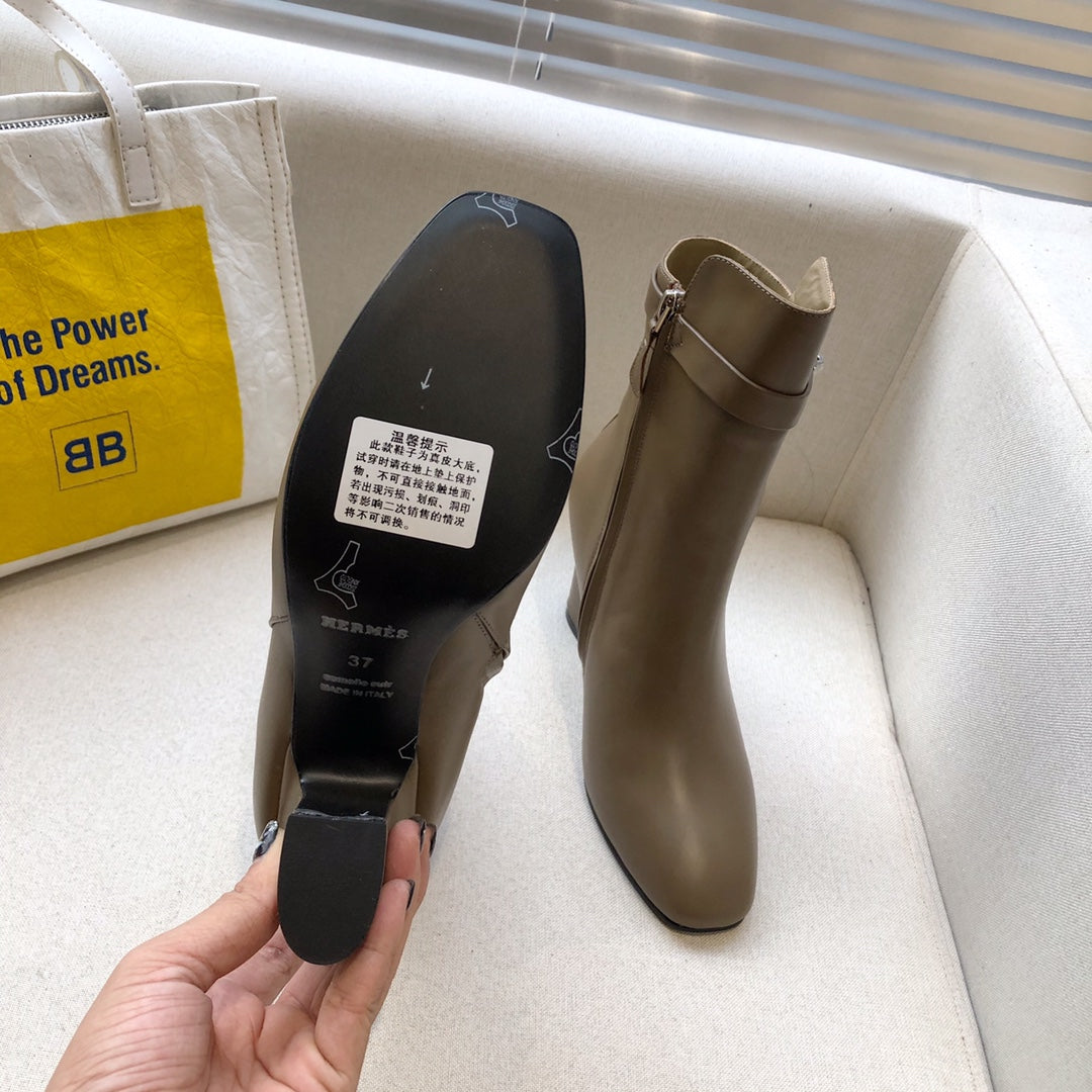 HM Classic Kelly High-Heeled Boots Brown Taupe Cowhide 546203