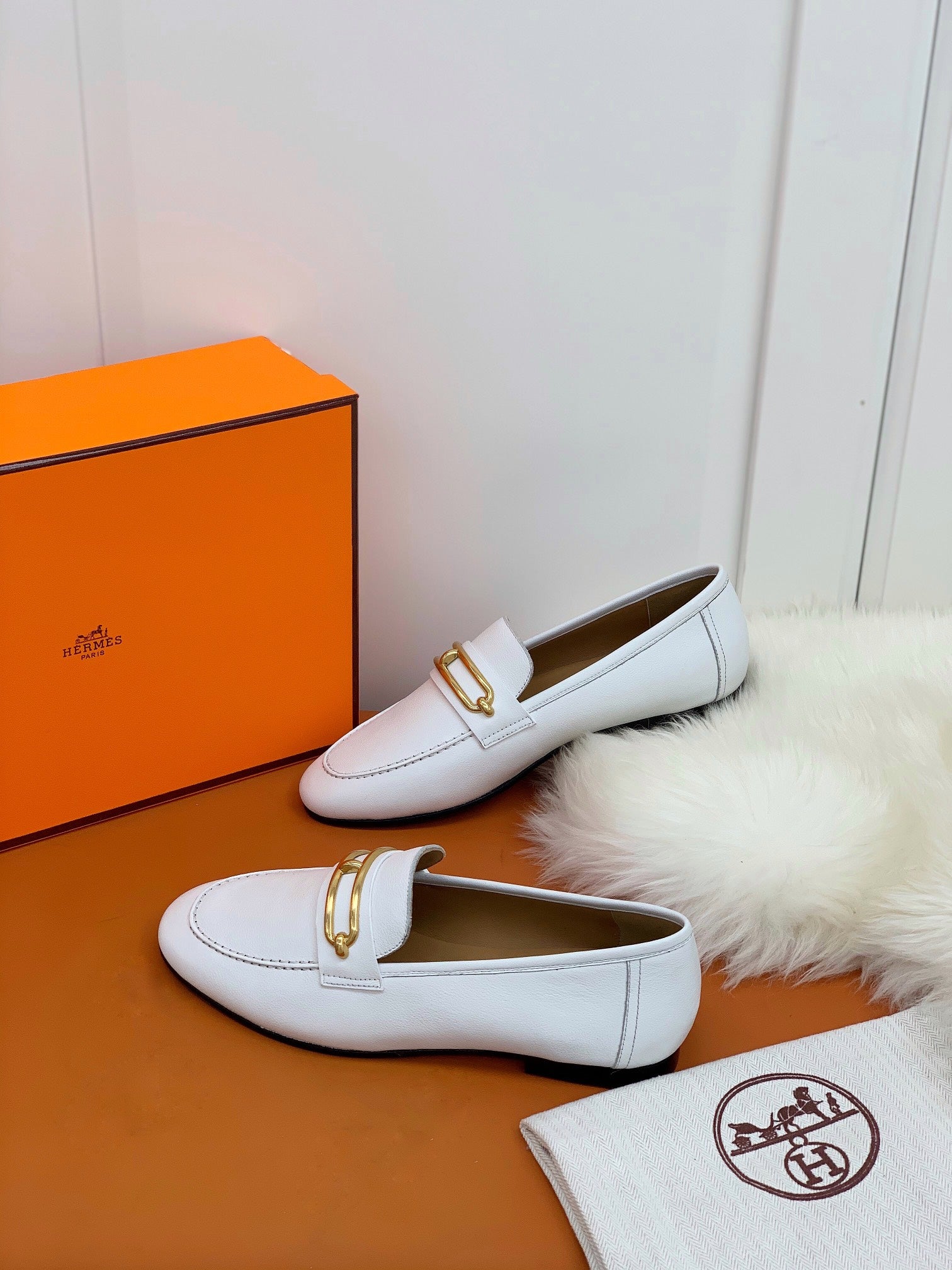 HM Men's Colette Loafer White Cowhide GHW 546343