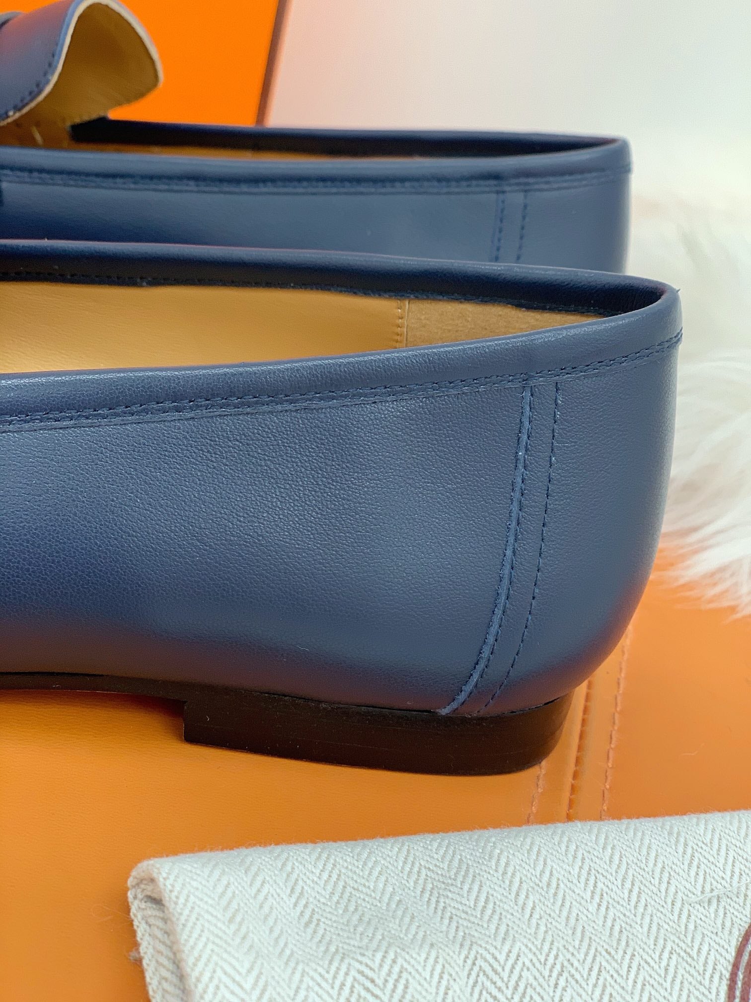 HM Men's Colette Loafer Navy Blue Cowhide GHW 546344