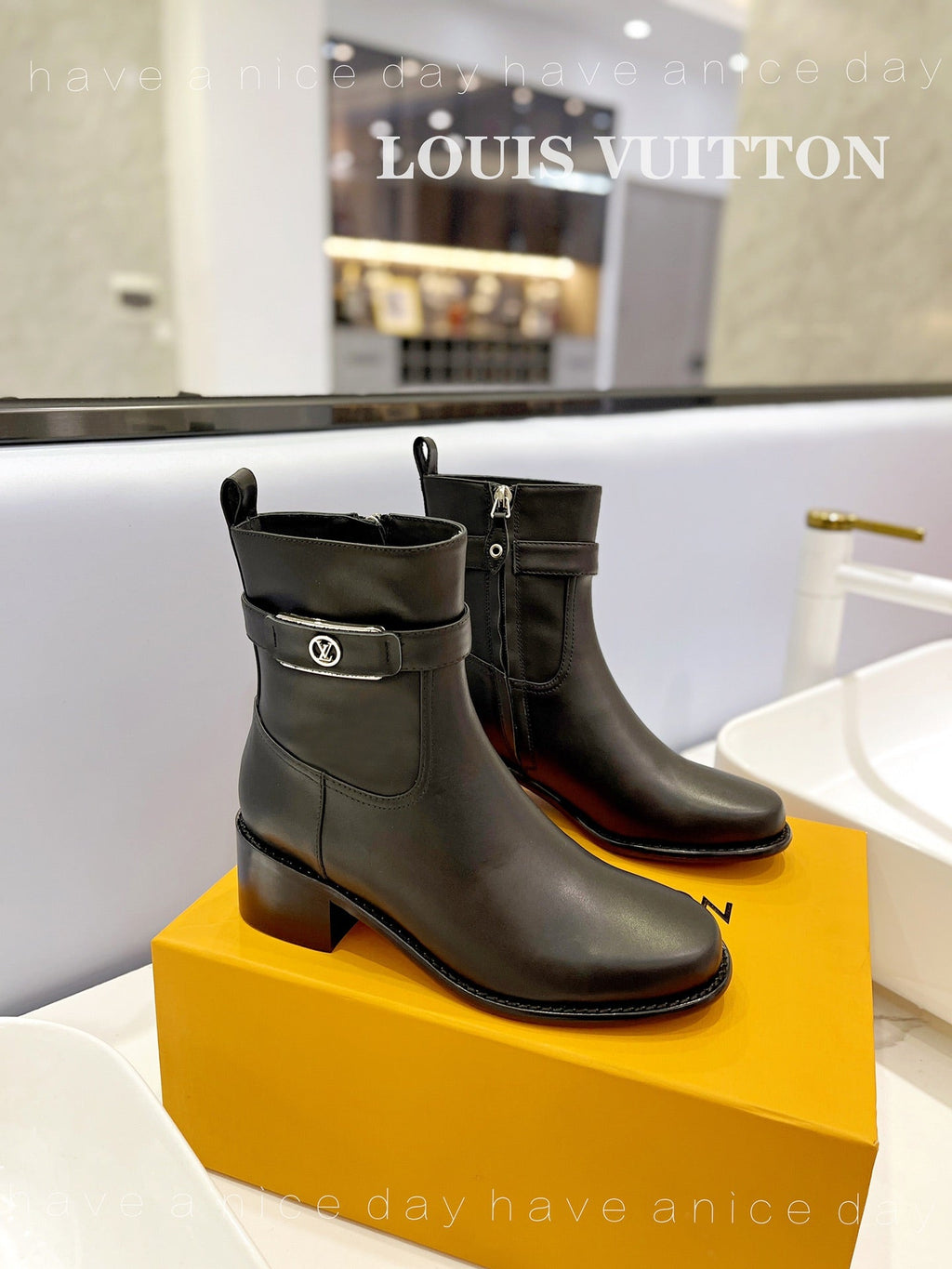 LV Waist Side Ankle Boots Black Calfskin