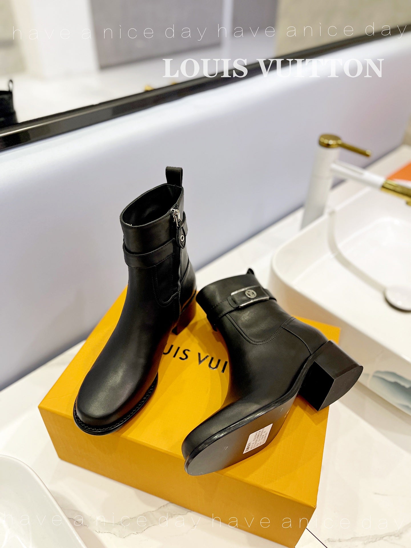 LV Waist Side Ankle Boots Black Calfskin