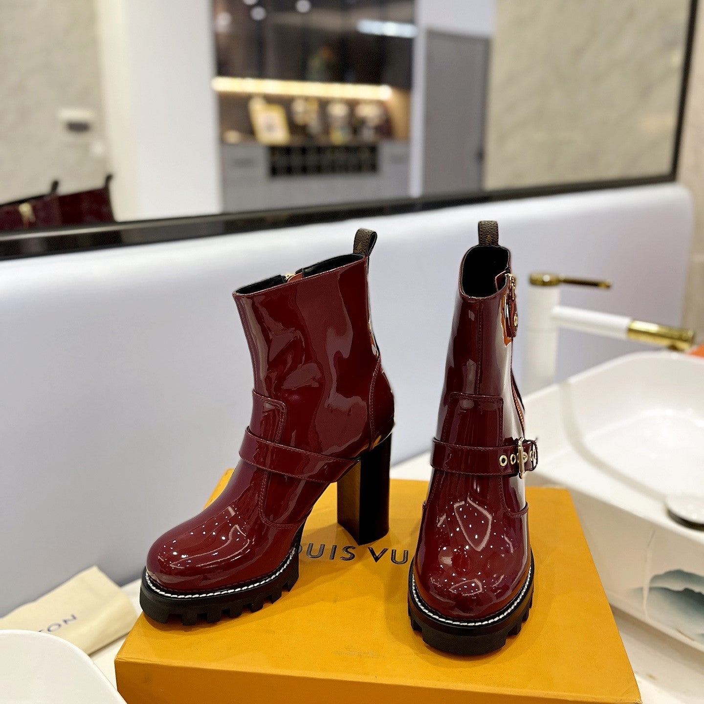 LV Star Trail Buckle Detail Boots 10.5 Burgundy Patent Leather 573944