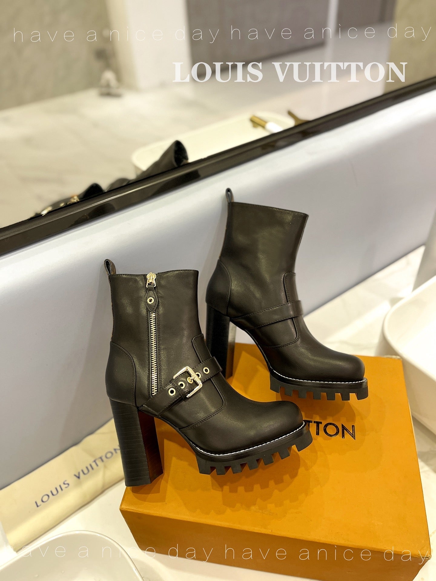 LV Star Trail Buckle Detail Boots 10.5 Black Cowhide 573943