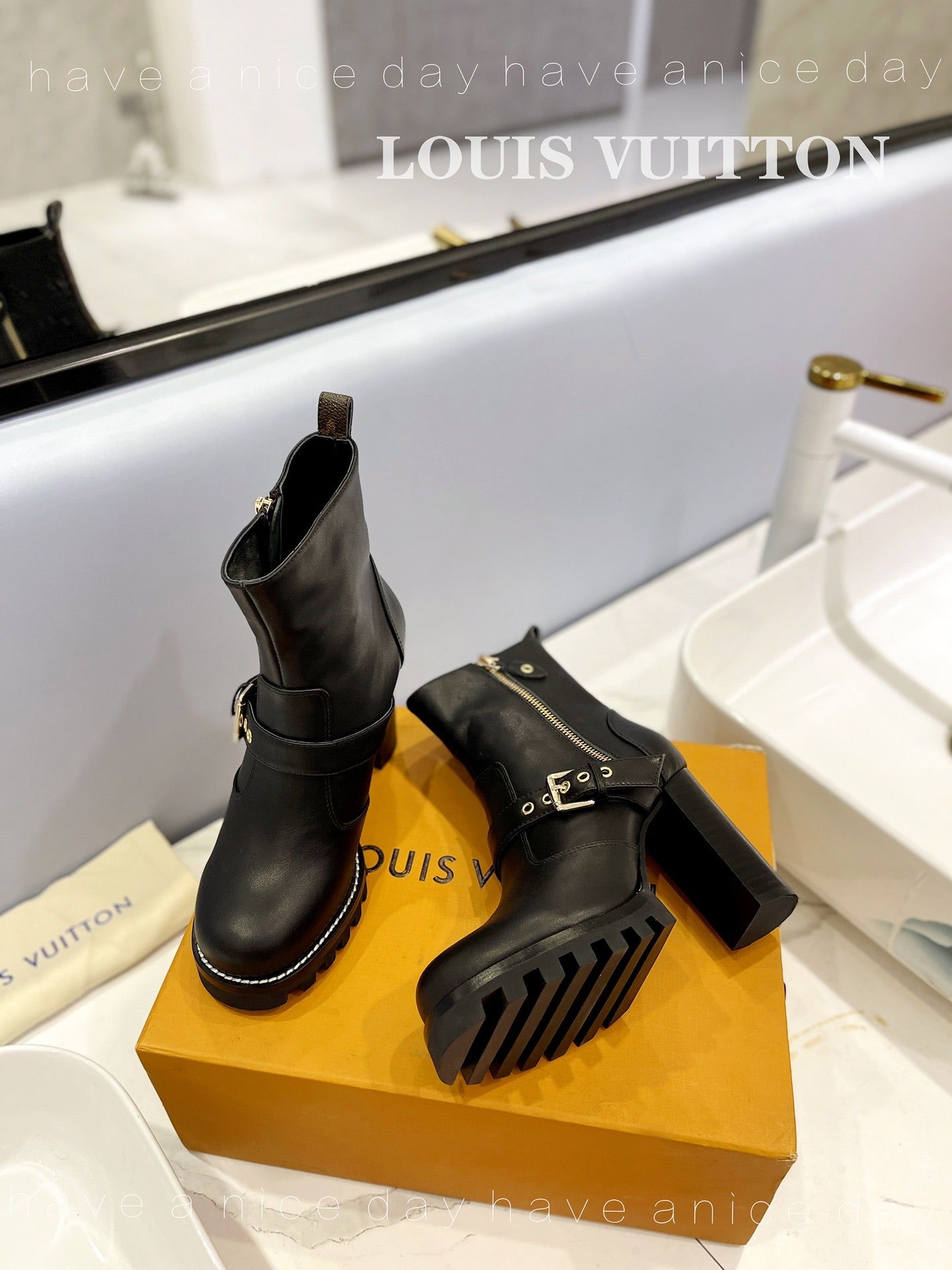 LV Star Trail Buckle Detail Boots 10.5 Black Cowhide 573943