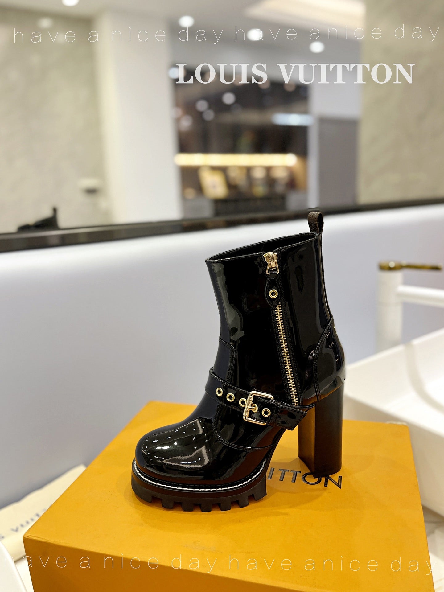LV Star Trail Buckle Detail Boots 10.5 Black Patent Leather 573945
