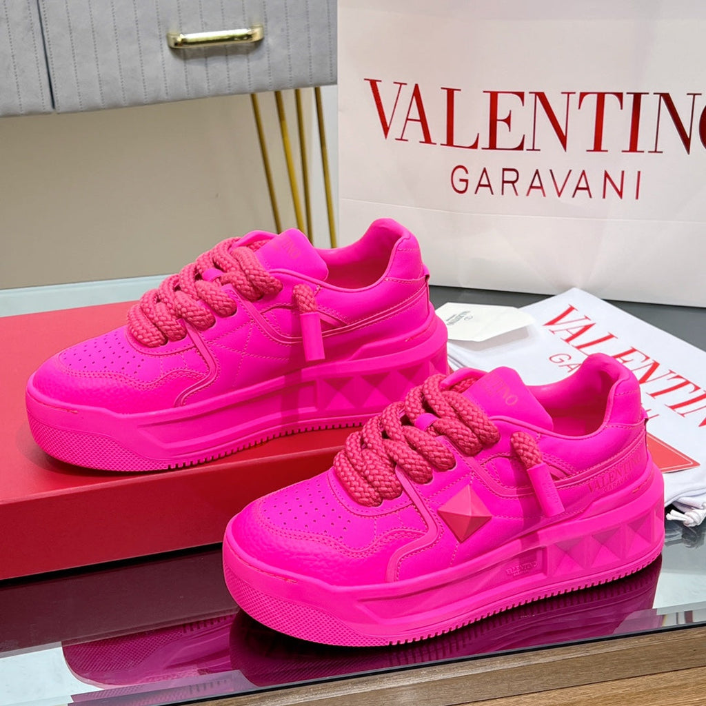 VT 2025 Garavani Sneakers Pink Cowhide 546997