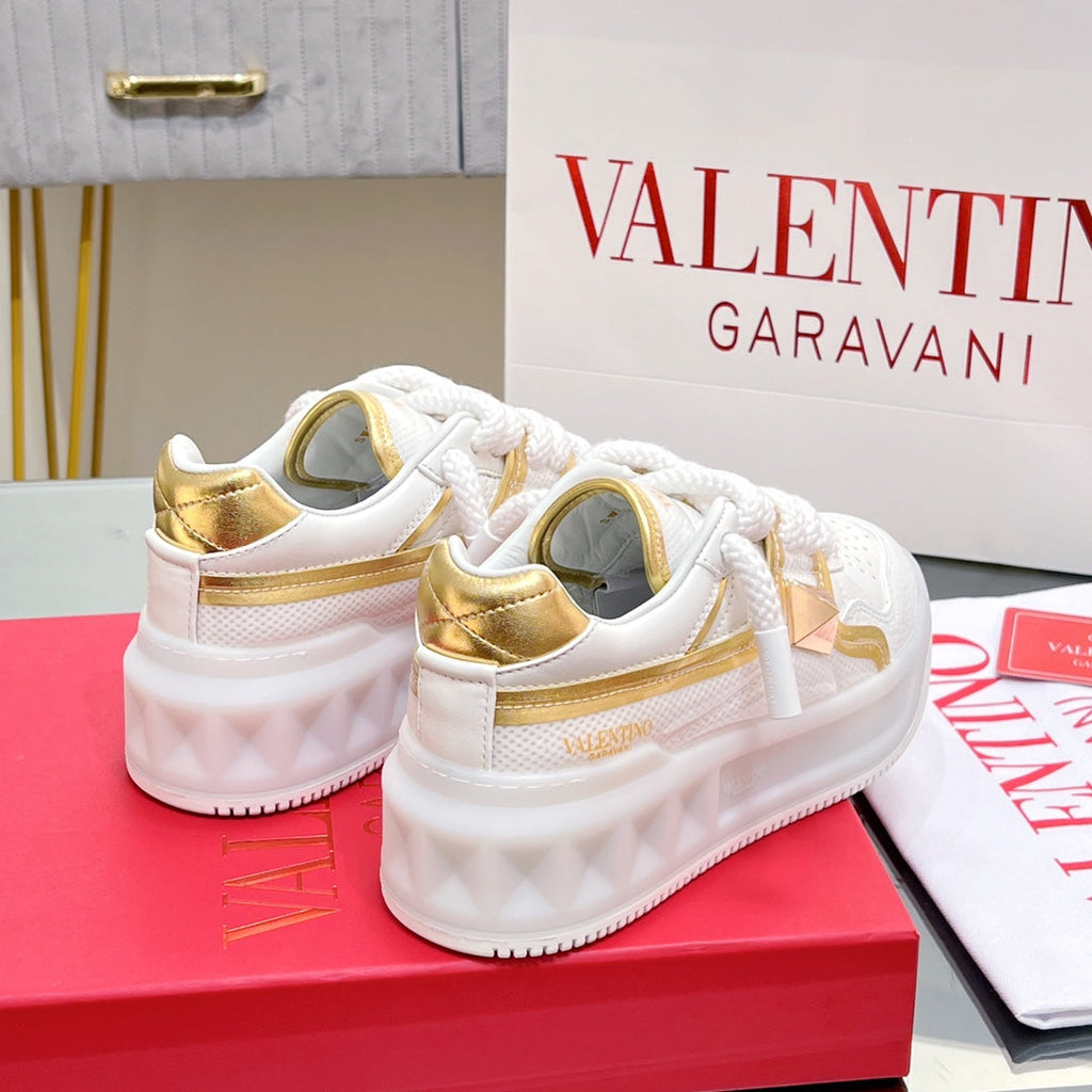VT 2025 Garavani Sneakers White Gold Cowhide Fabric 546990